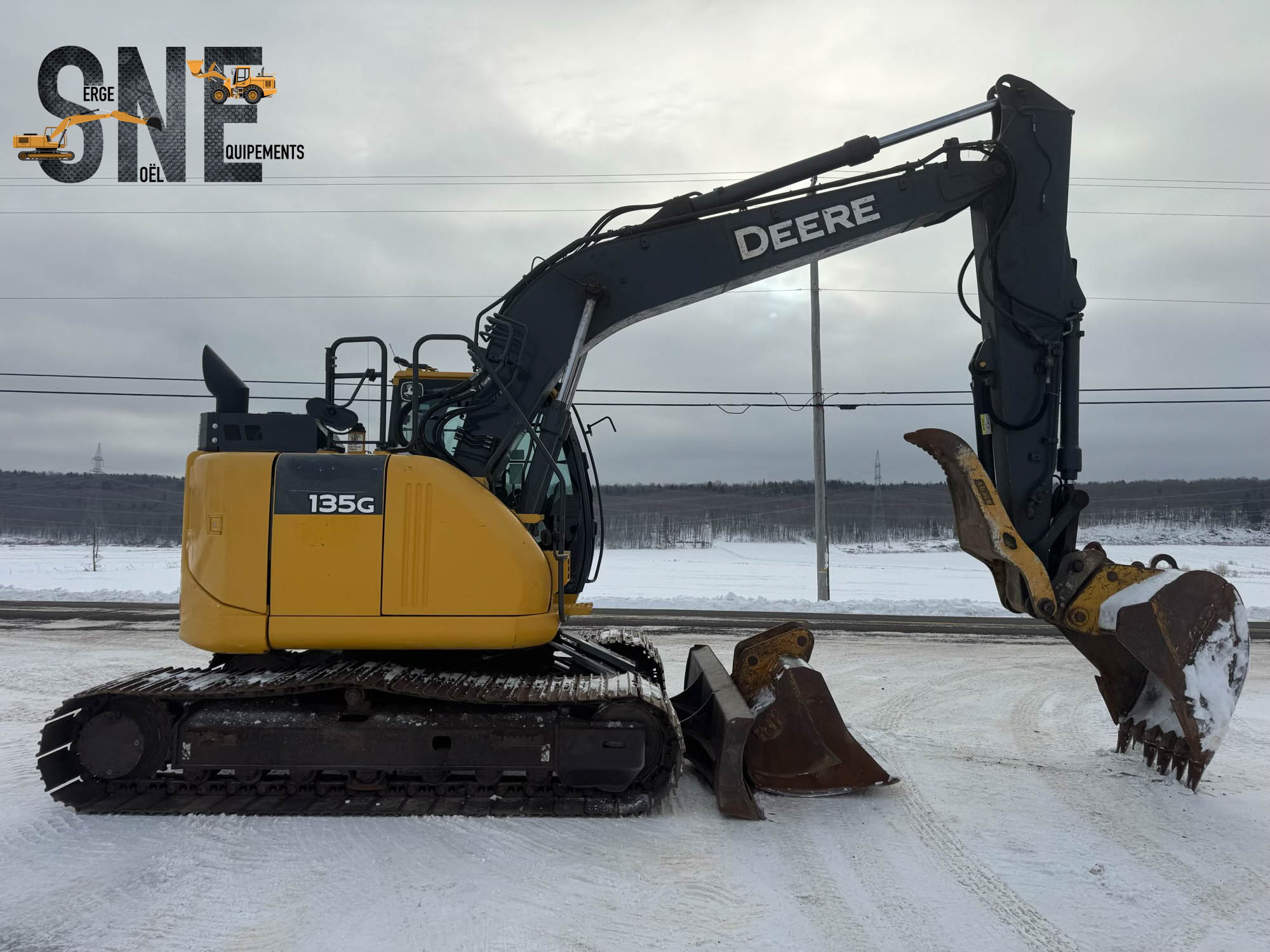 John Deere 135G _0184.jpg