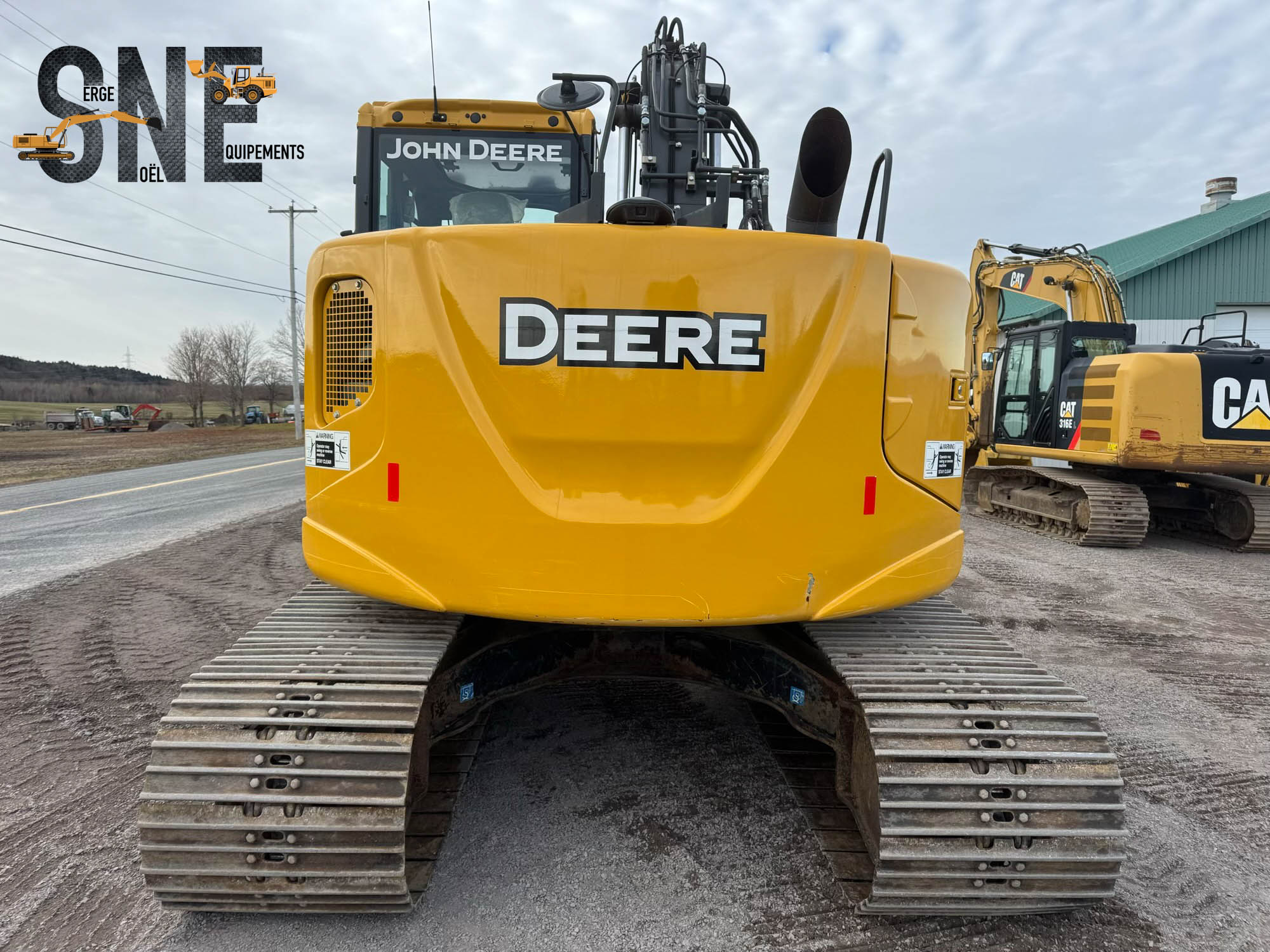 John Deere 135G_9322.jpg