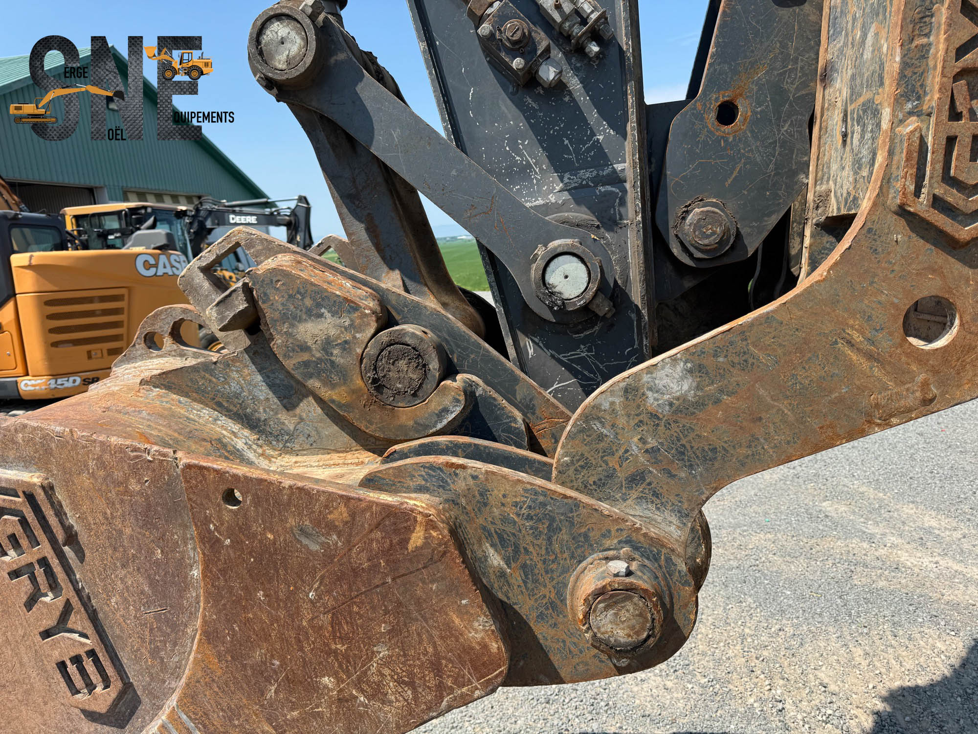 John Deere 250G LC_7429.jpg