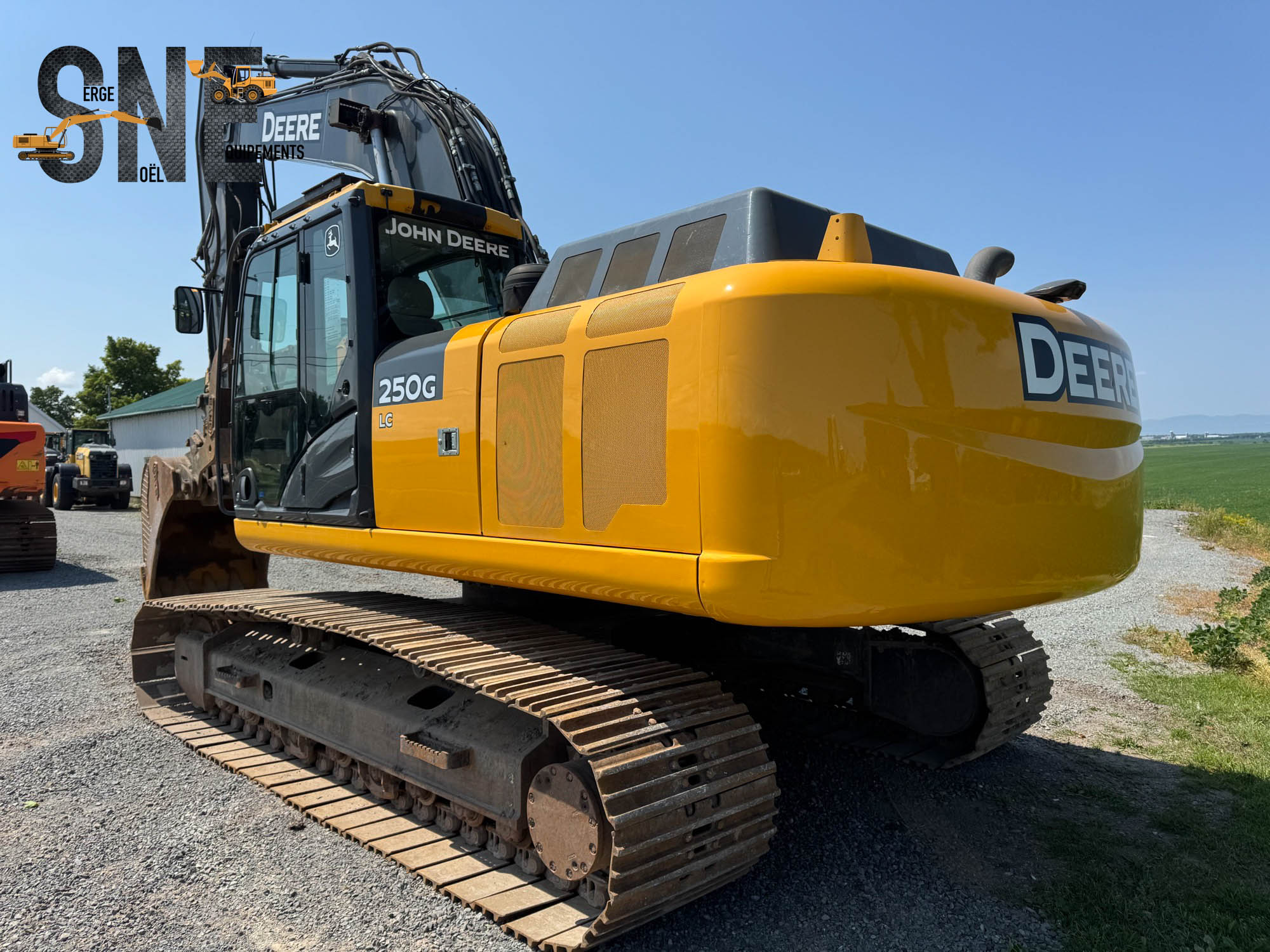 John Deere 250G LC_7423.jpg