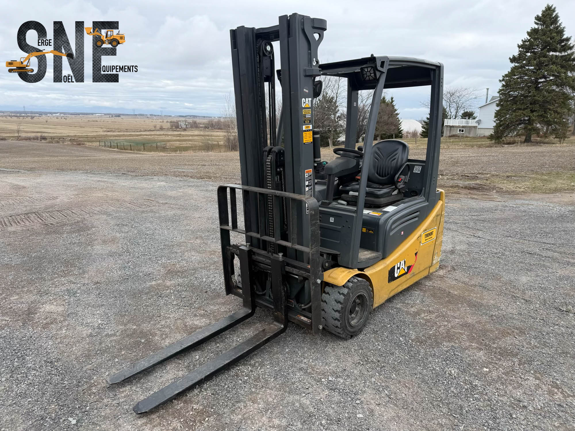 Caterpillar 2ET4000_1242.jpg