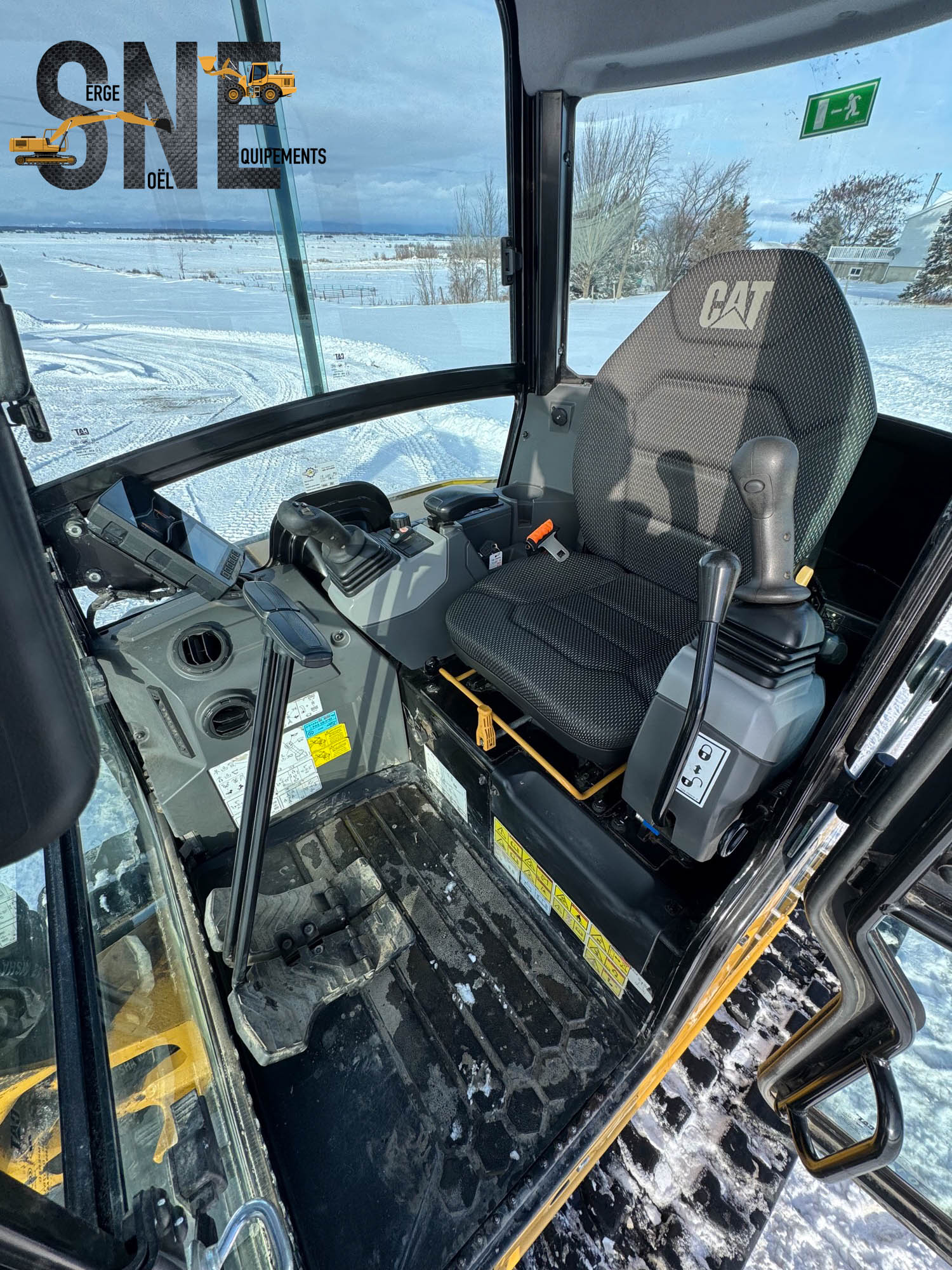 Caterpillar 303.5_9993.jpg