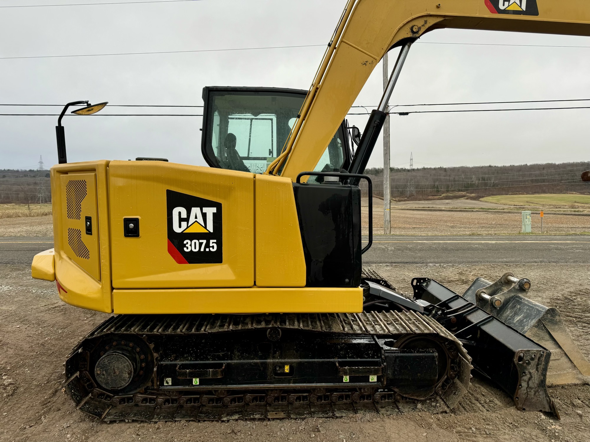 Caterpillar 307.5_3579.jpg