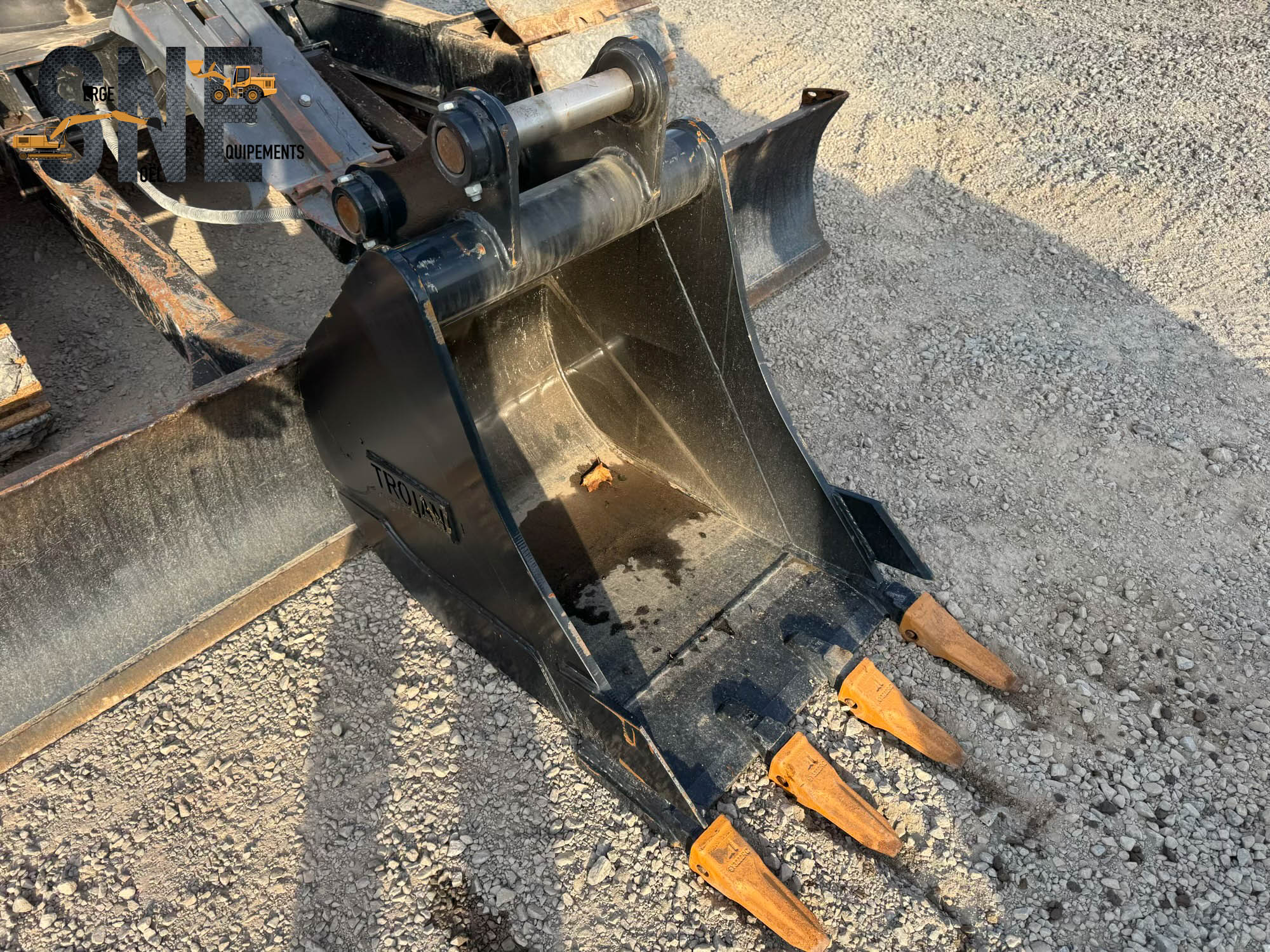 Caterpillar 307E2 #1020_8024.jpg