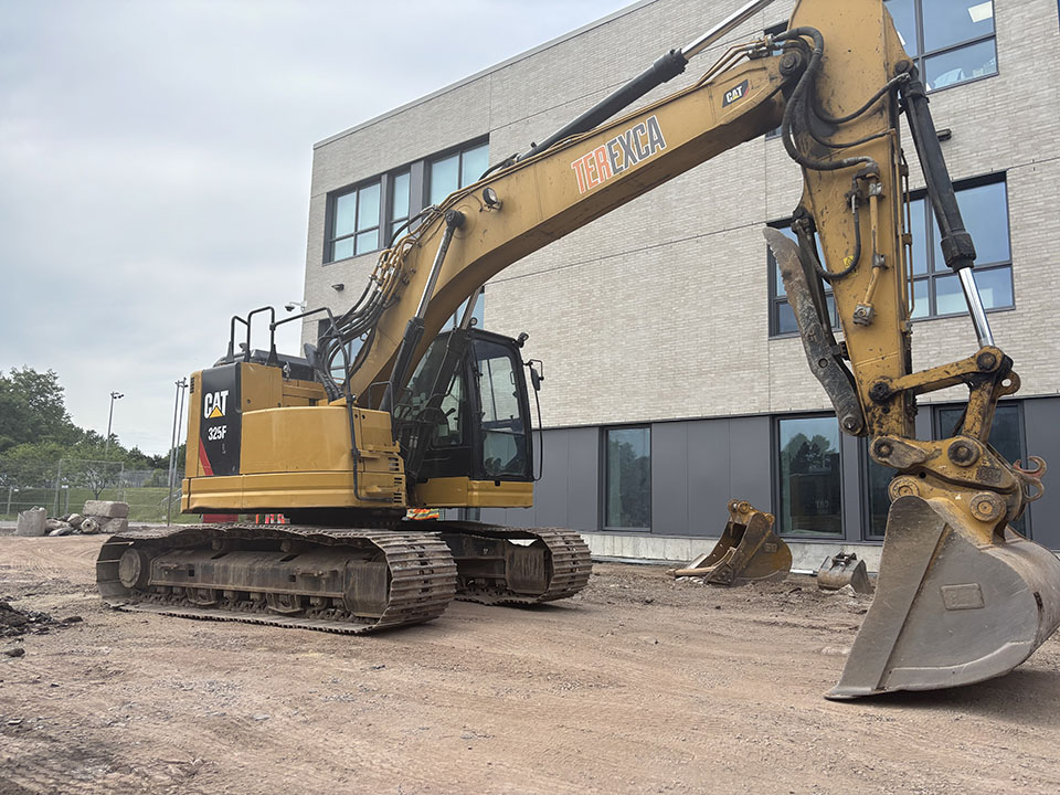 2018, Caterpillar, 325F.jpg