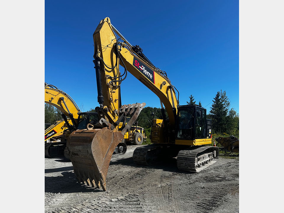 Cat 335F 2017.jpeg