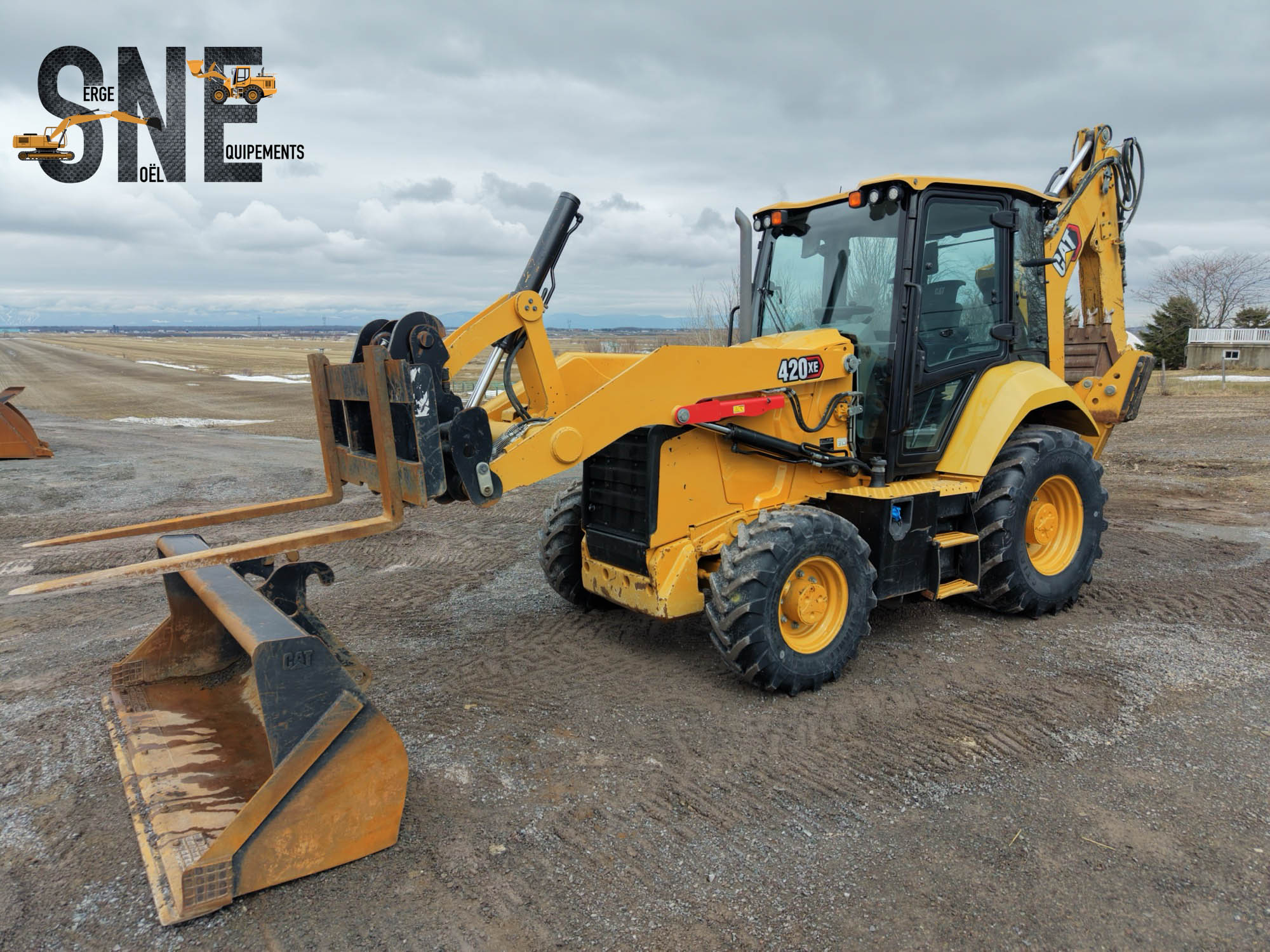 Caterpillar 420 XE #2851_114622_0091_1776189167649_photo.jpg