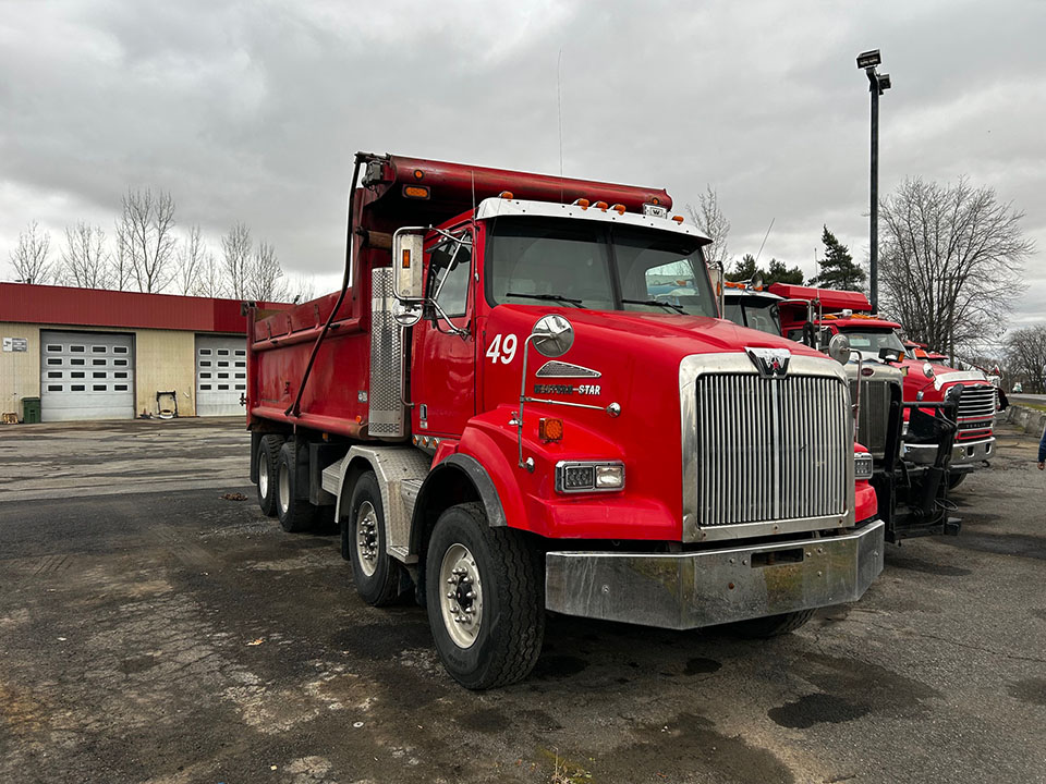 2010-WESTERN-STAR 4800.jpg