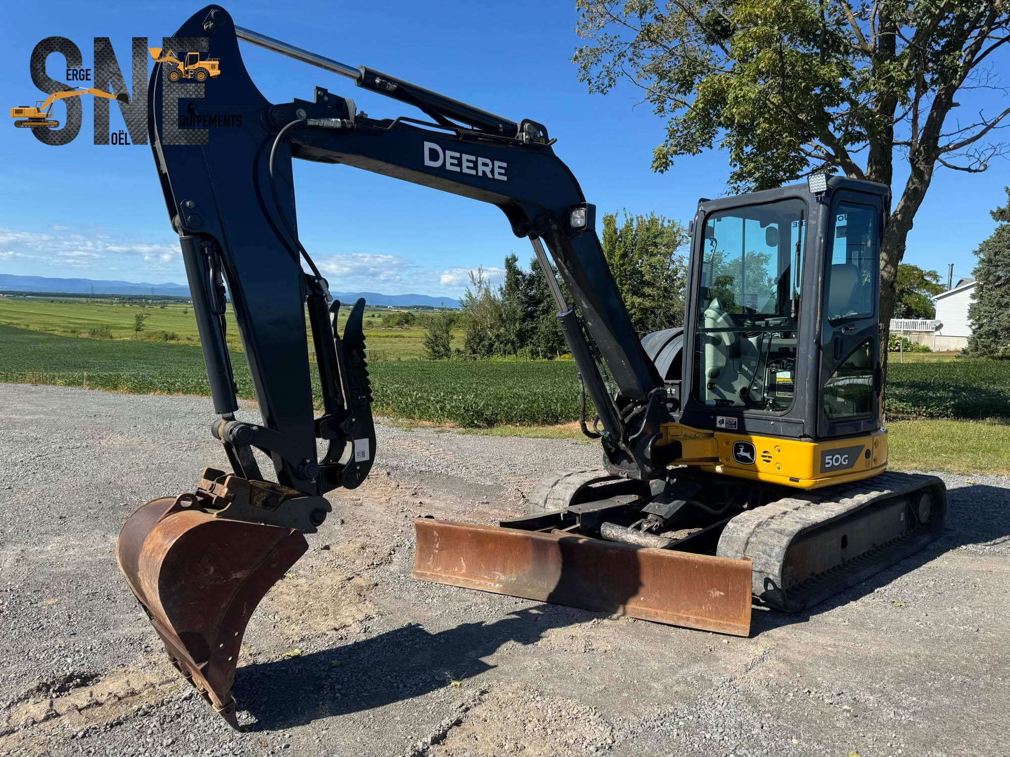 John Deere 50G_7802.jpg