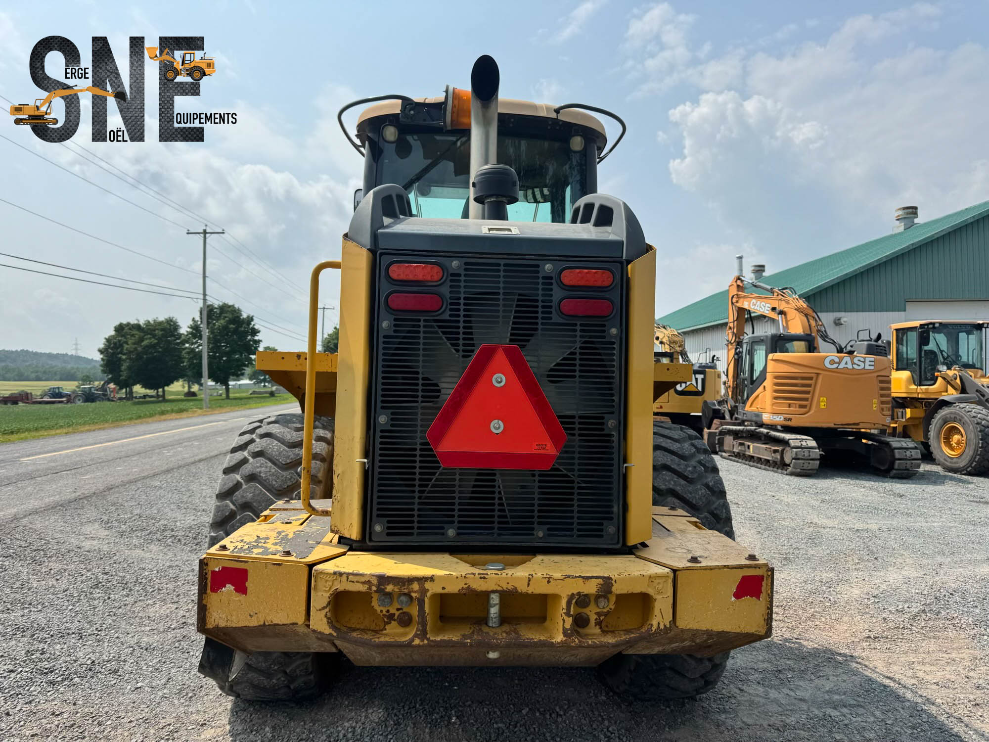 John Deere 544K_7487.jpg