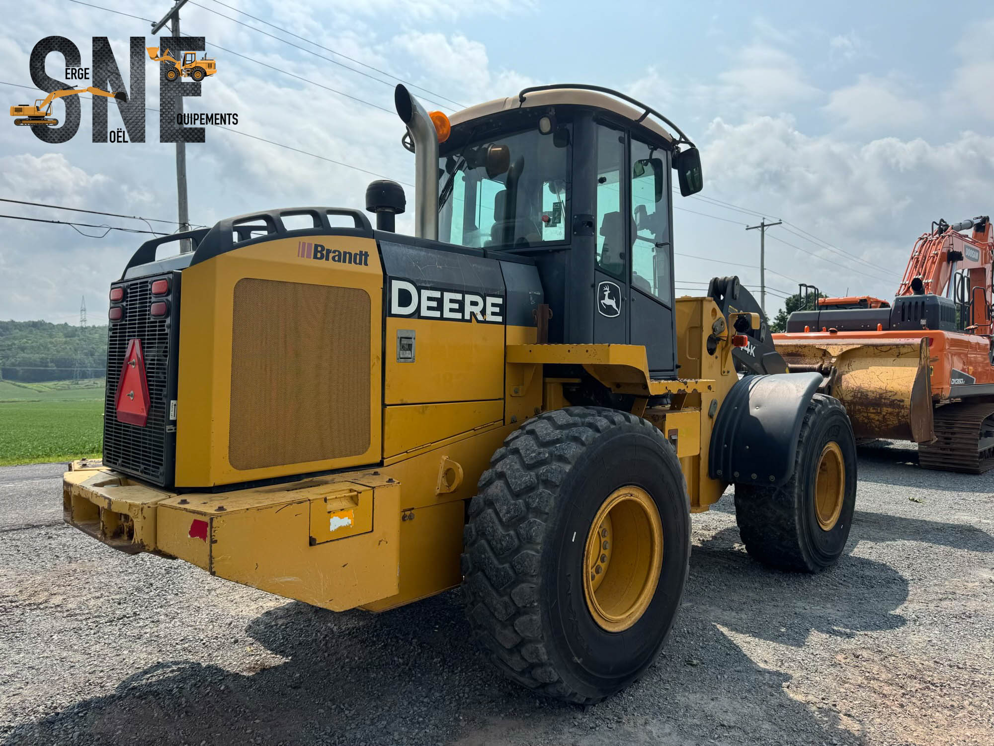 John Deere 544K_7486.jpg