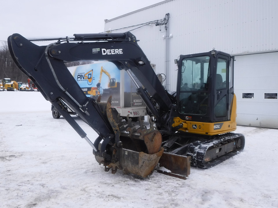 JOHN-DEERE-60G.jpg