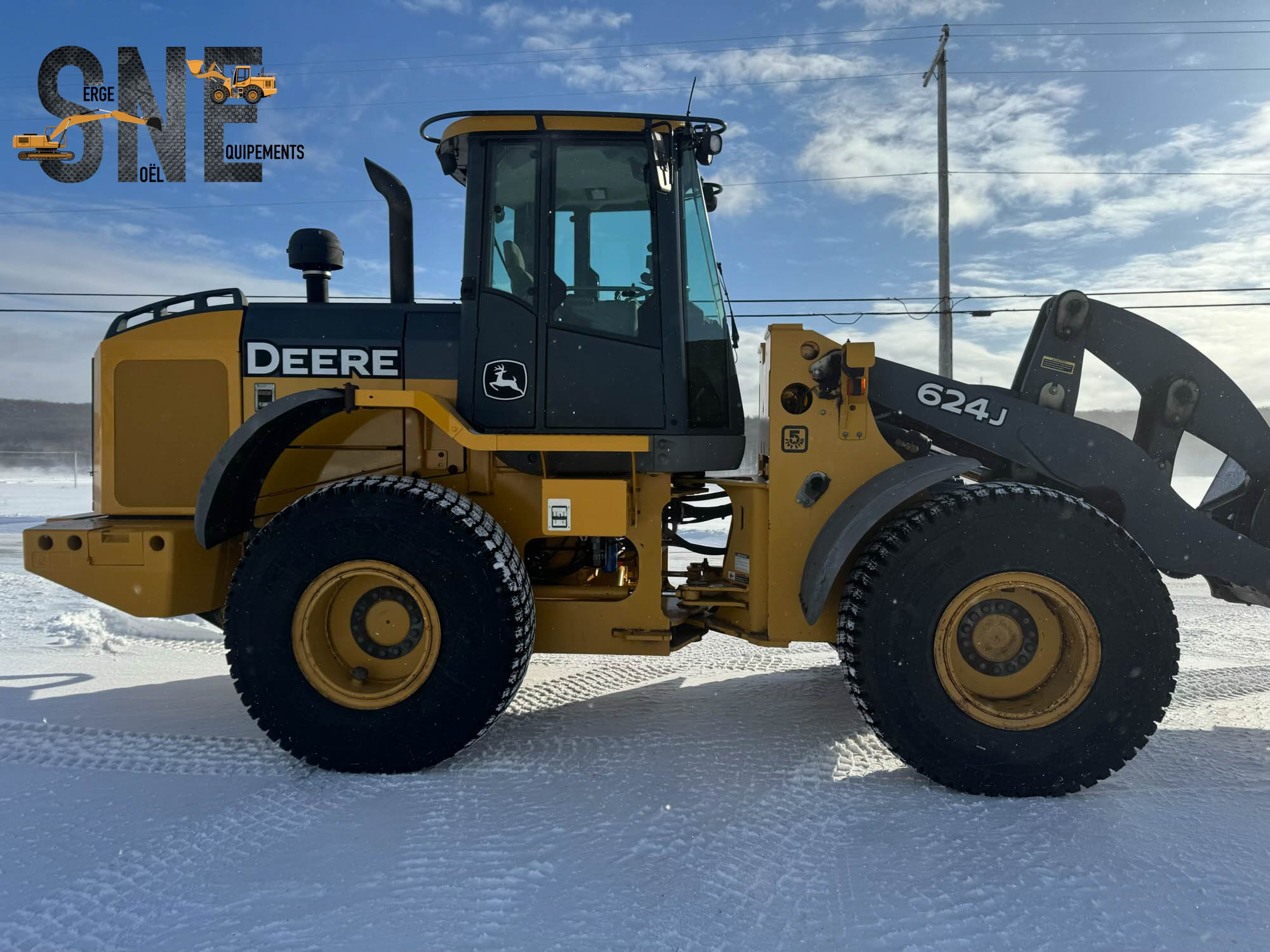 John Deere 624J_0299.jpg