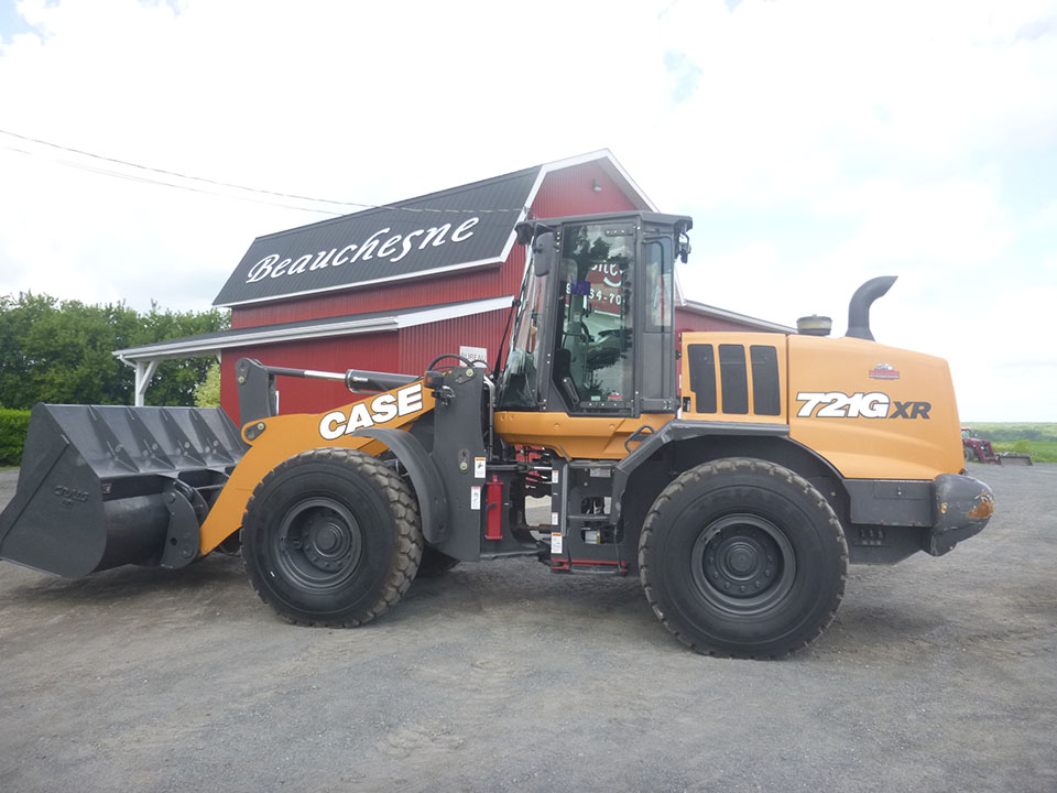 Case-721G-XR-2022.jpg