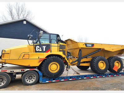CAT-725C.jpg