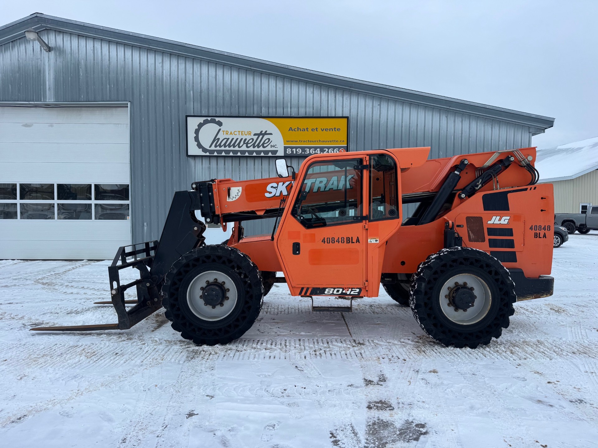 Skytrak 8042 (1).jpg