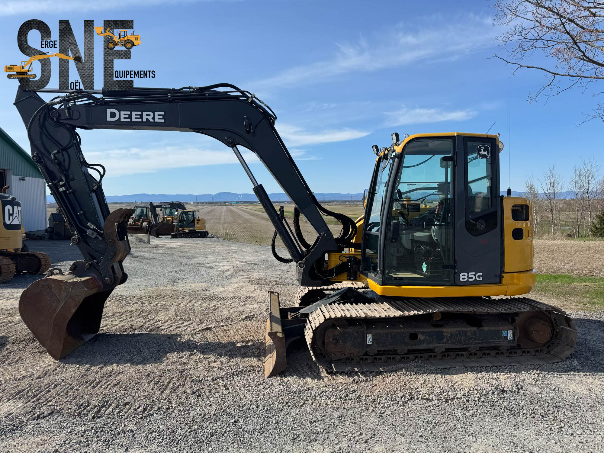John Deere 85G_6016.jpg