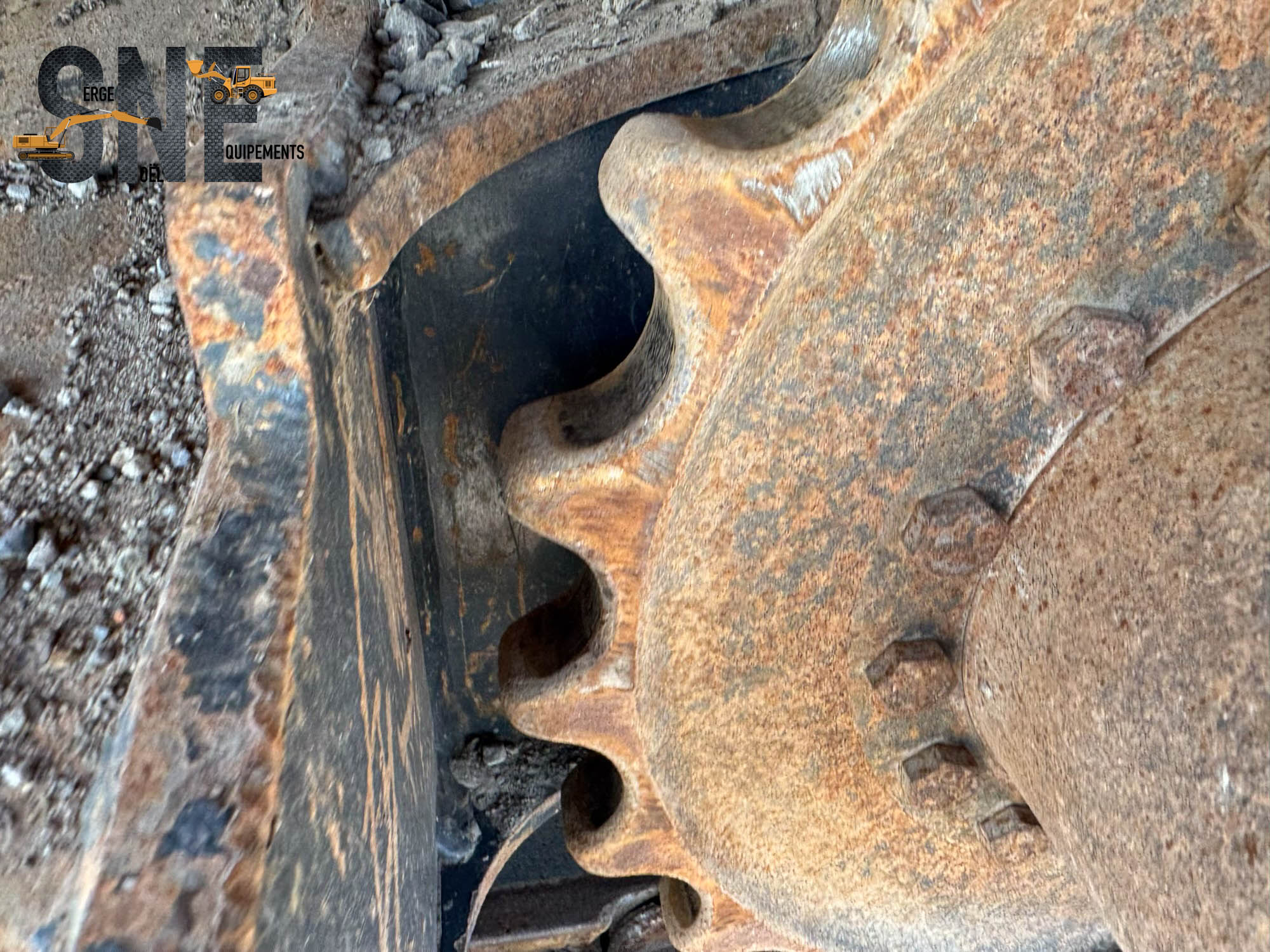 John Deere 85G #9438_7122.jpg