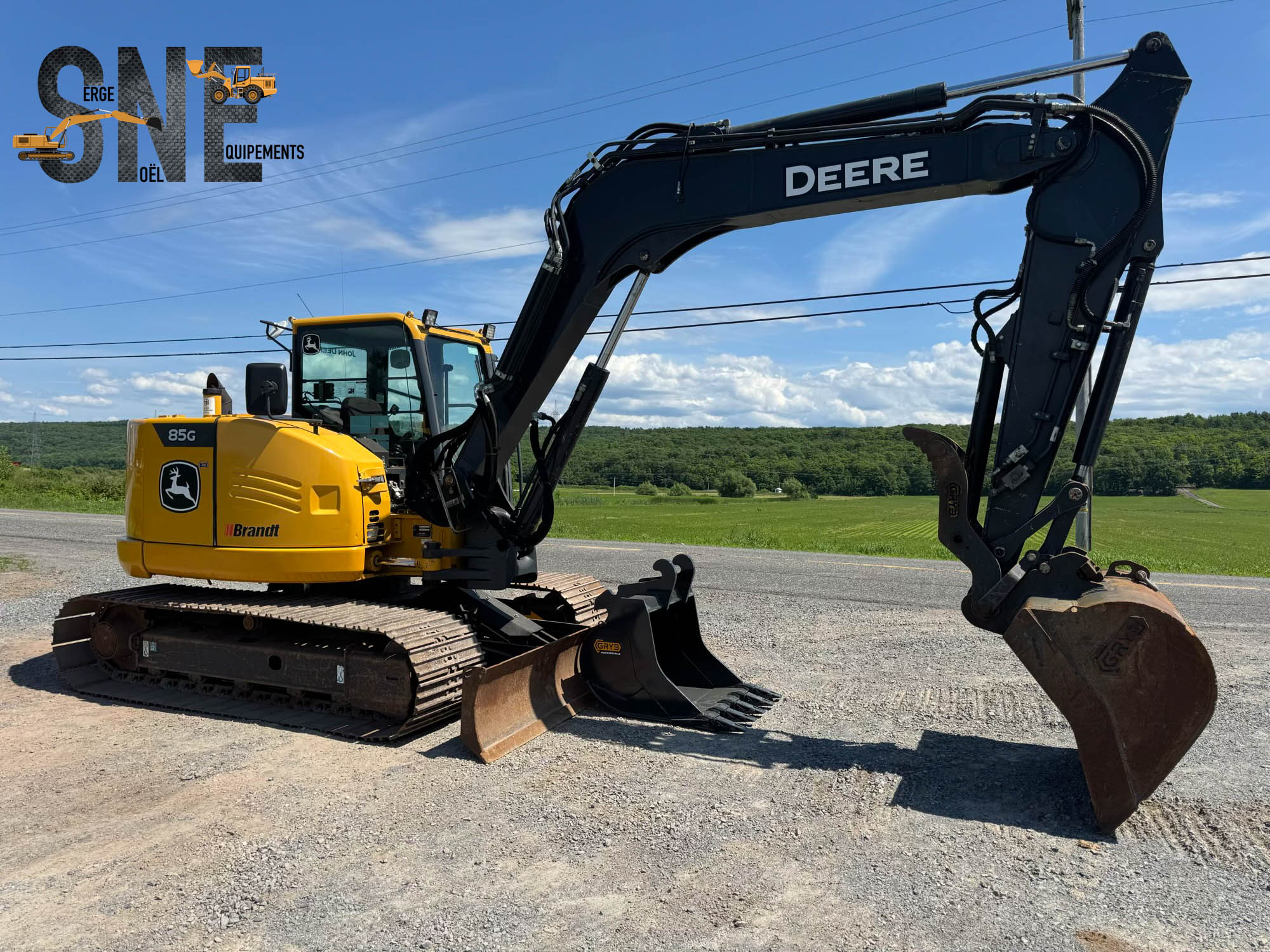 John Deere 85G #9438_7114.jpg