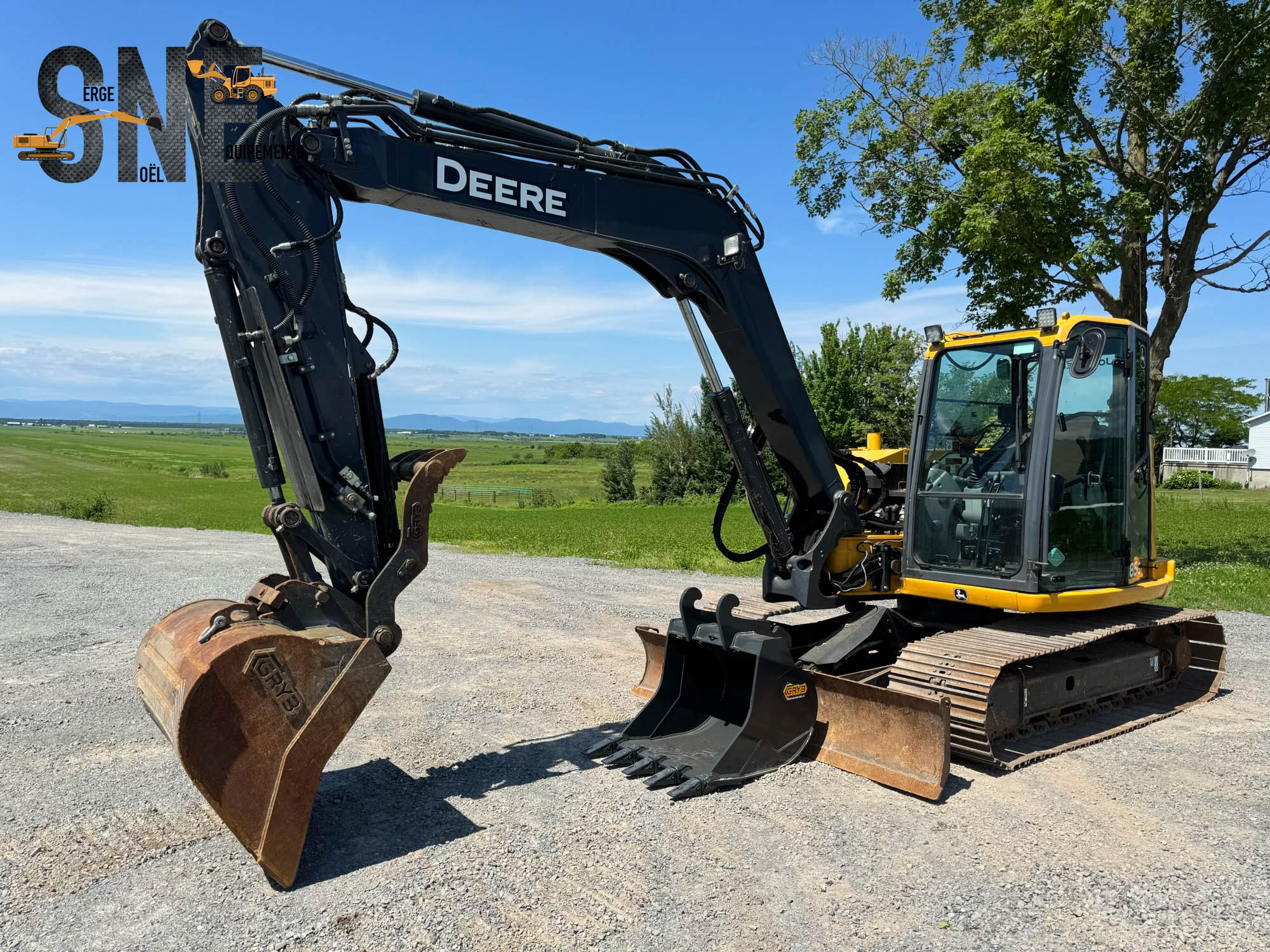 John Deere 85G #9438_7113.jpg