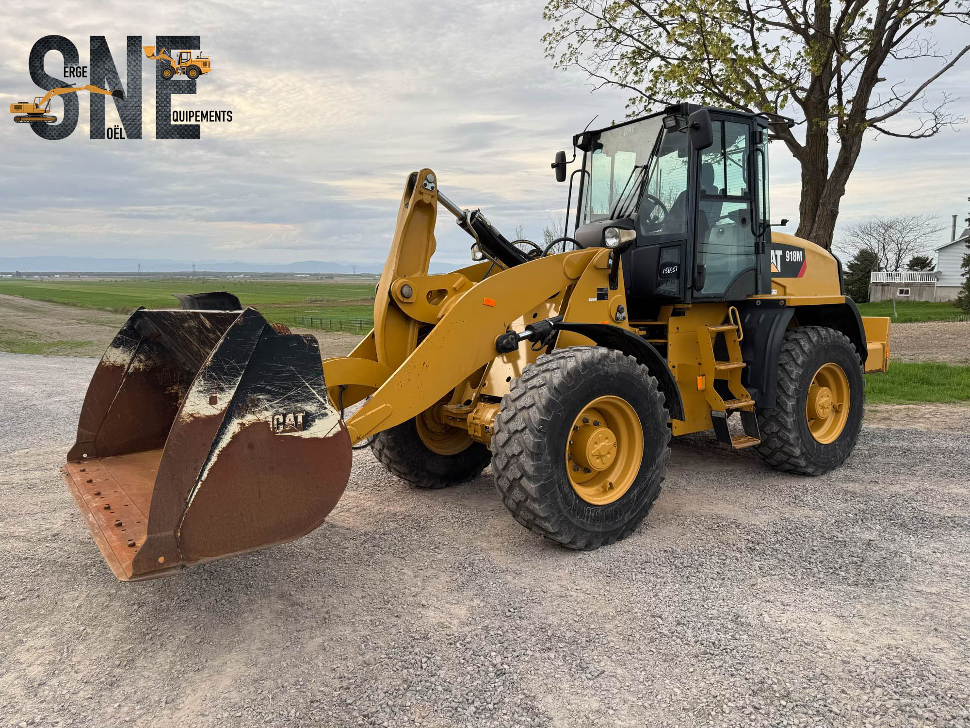 Caterpillar 918M_6205.jpg