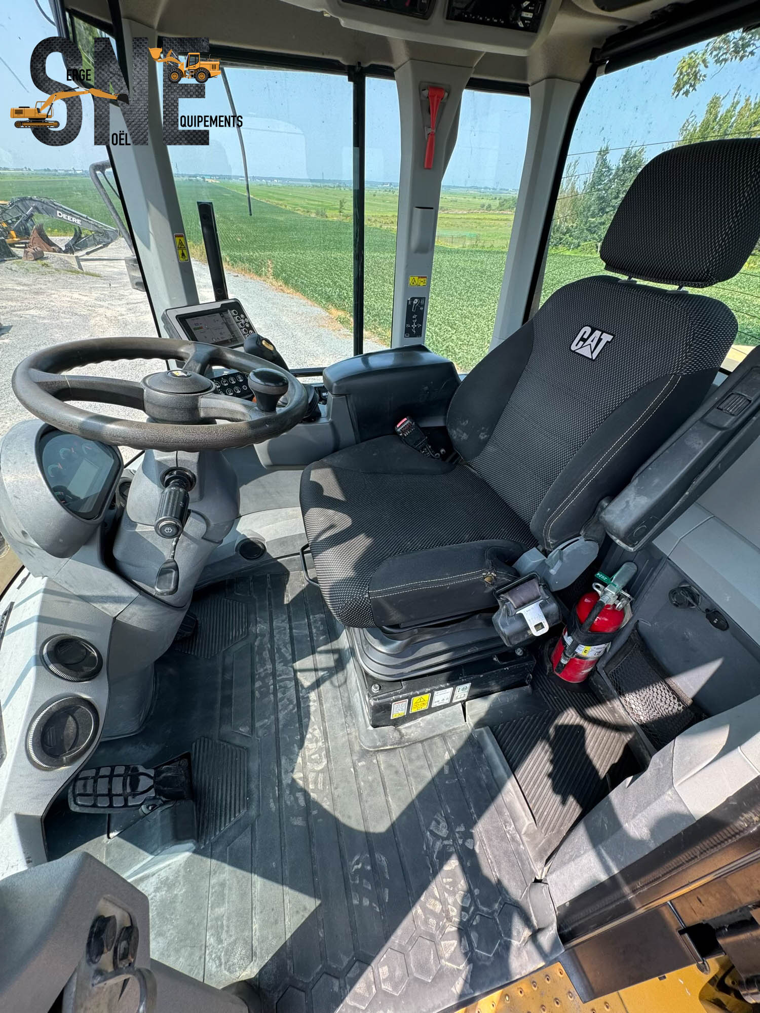 Caterpillar 930M_7674.jpg