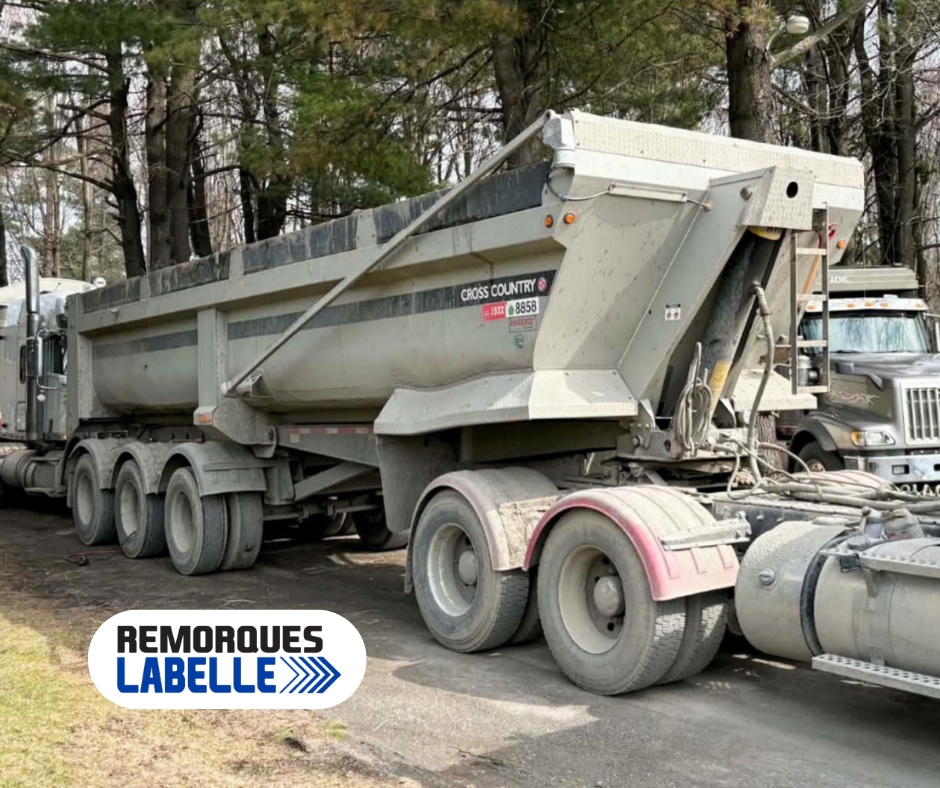 carrousel remorque en stock avril 2026 (1).jpg