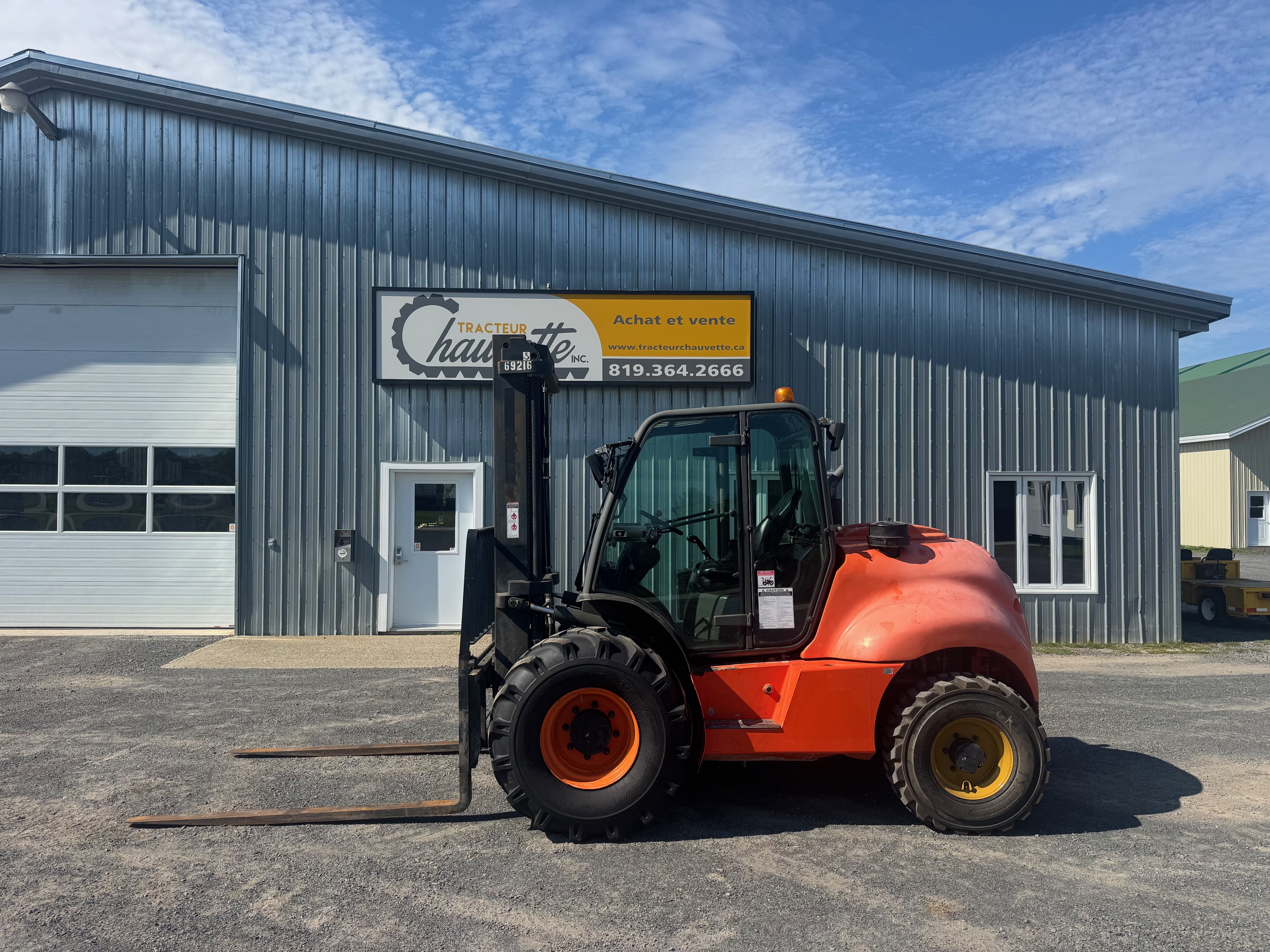 Ausa C400HX4 (1).jpg