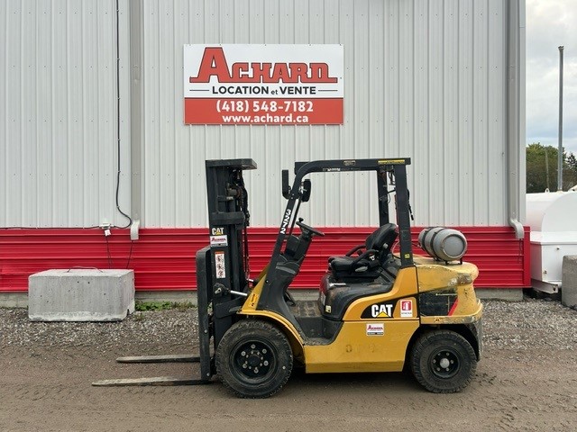 Caterpillar GP30N5 2018 #CE3272 Profil achard side.jpg