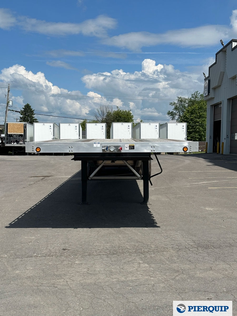 Pierquip-Flatbed-WilsonTrailer-3Axles-2024-005.jpg