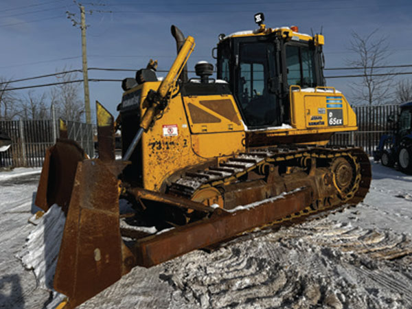 Komatsu-D65EX-17-2012.jpg