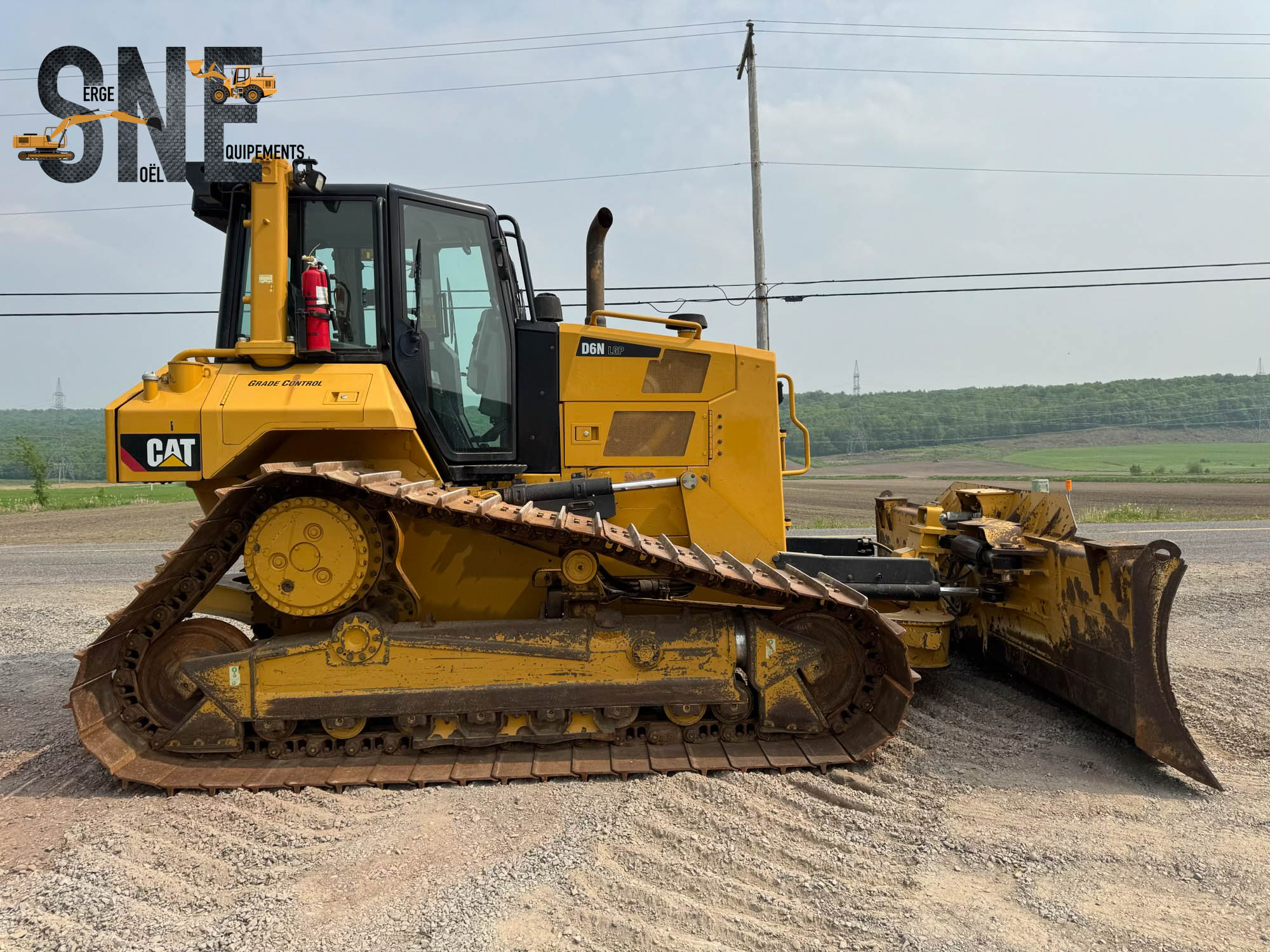 Caterpillar D6N LGP_6504 2.jpg