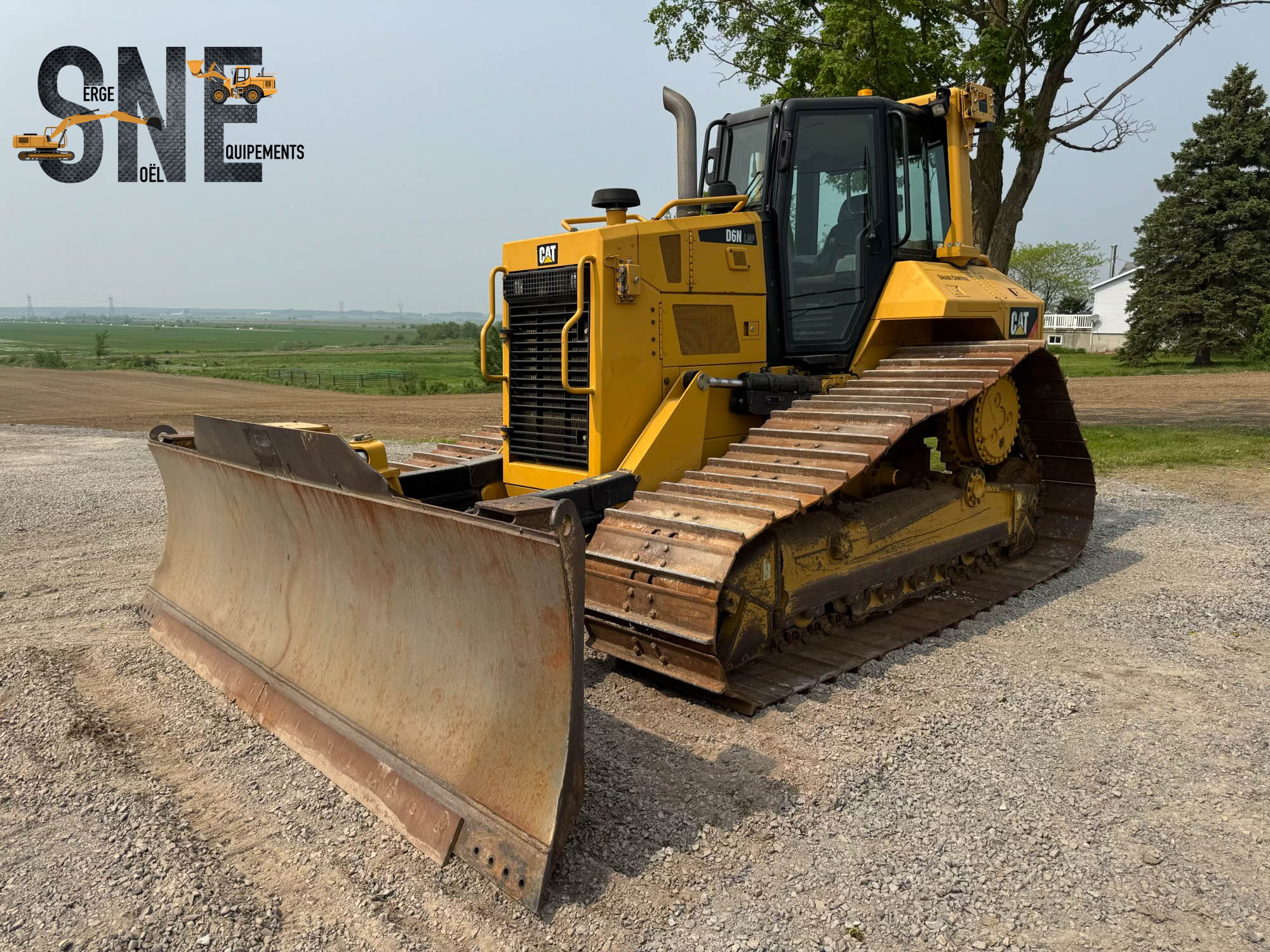 Caterpillar D6N LGP_6502 2.jpg