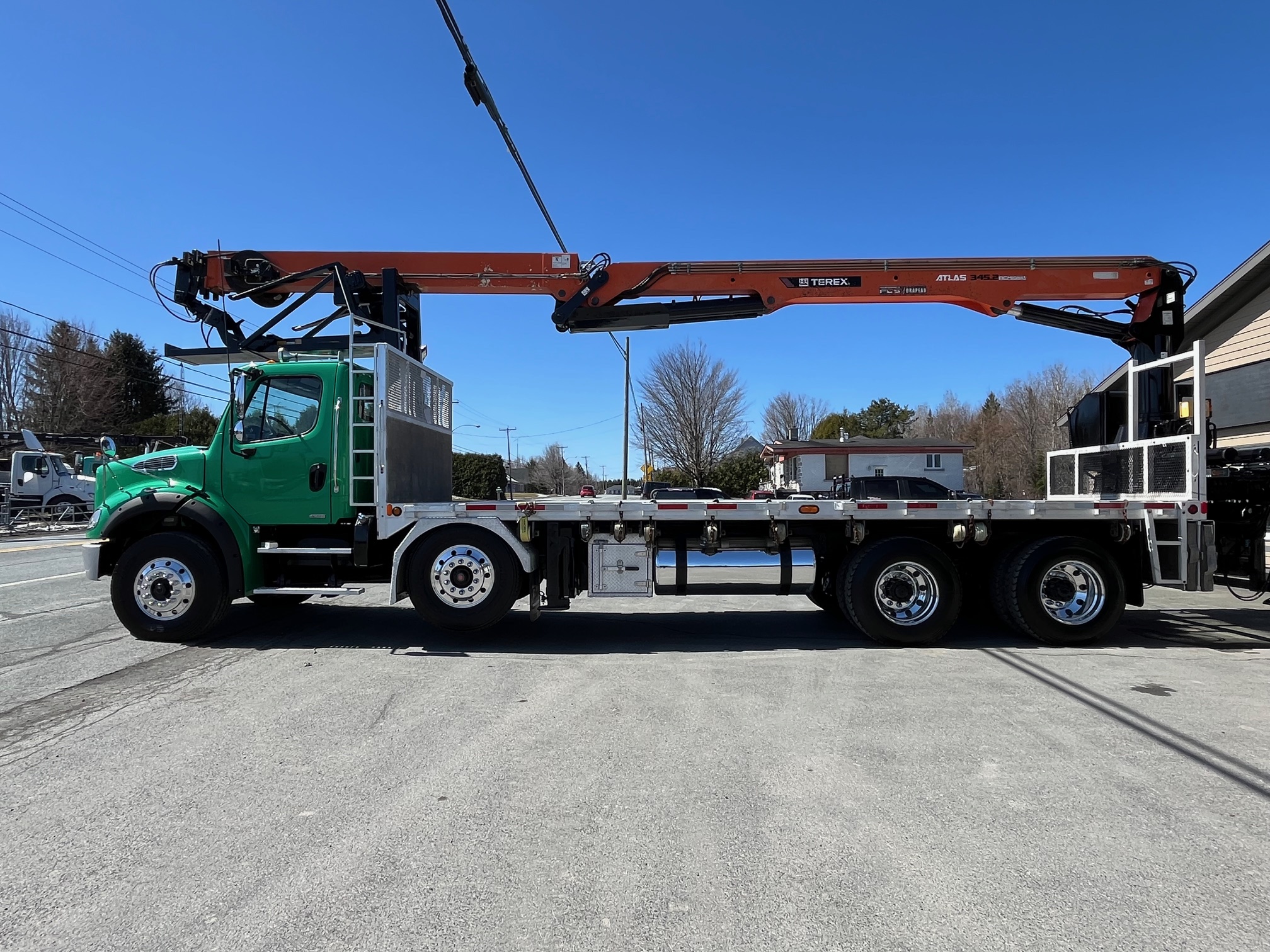 2011 - Freightliner M2 112 - Boom Truck 06.jpg