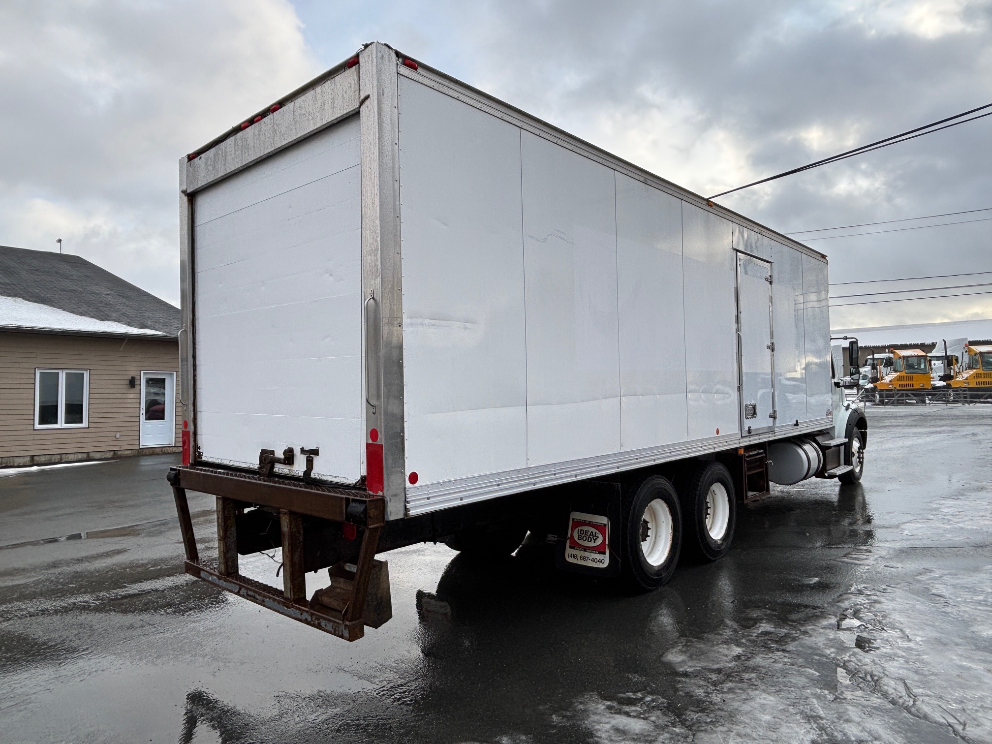 2014 - Freightliner M2 112 - Camion Réfrigéré 05.JPG