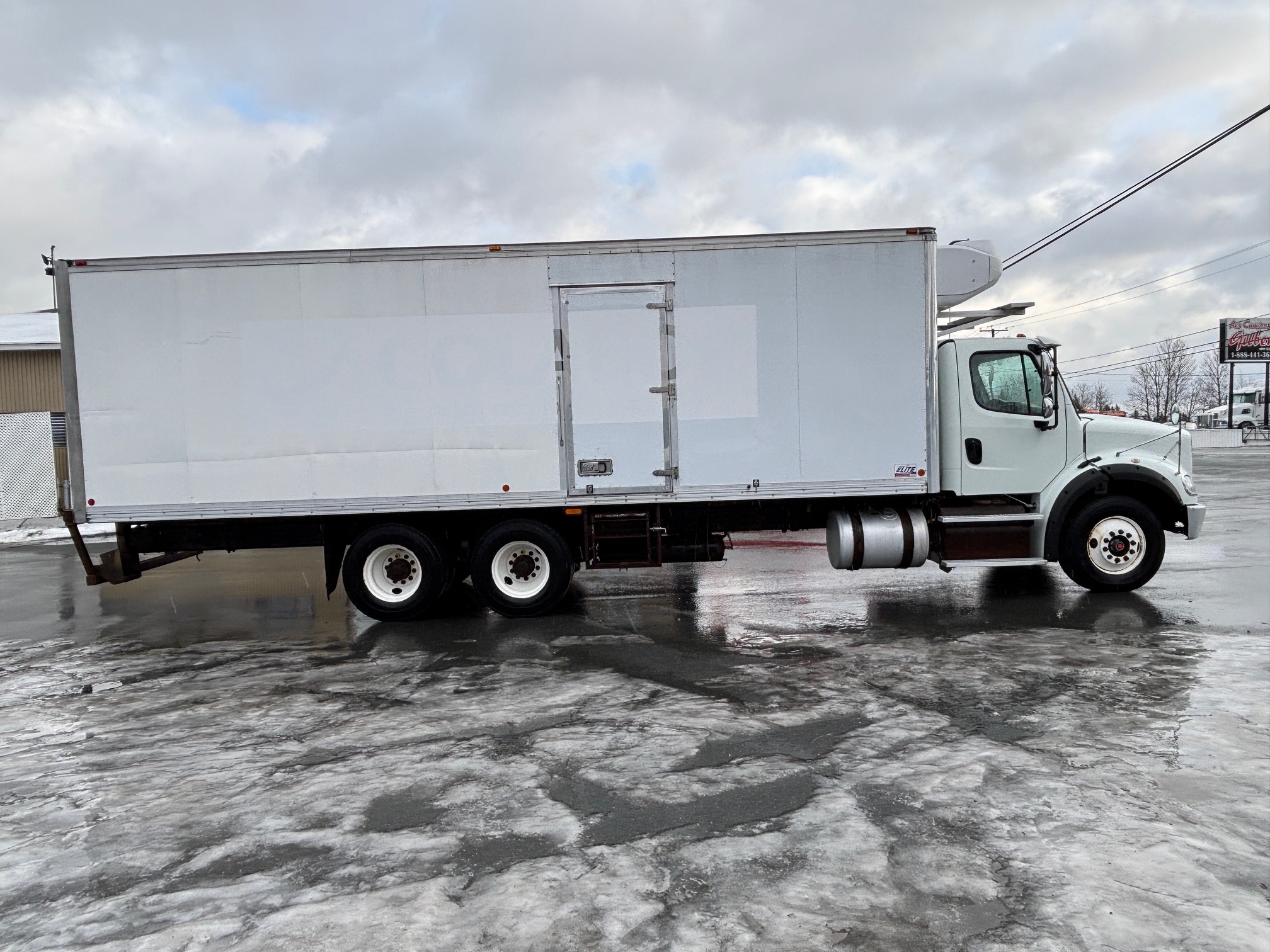 2014 - Freightliner M2 112 - Camion Réfrigéré 04.JPG