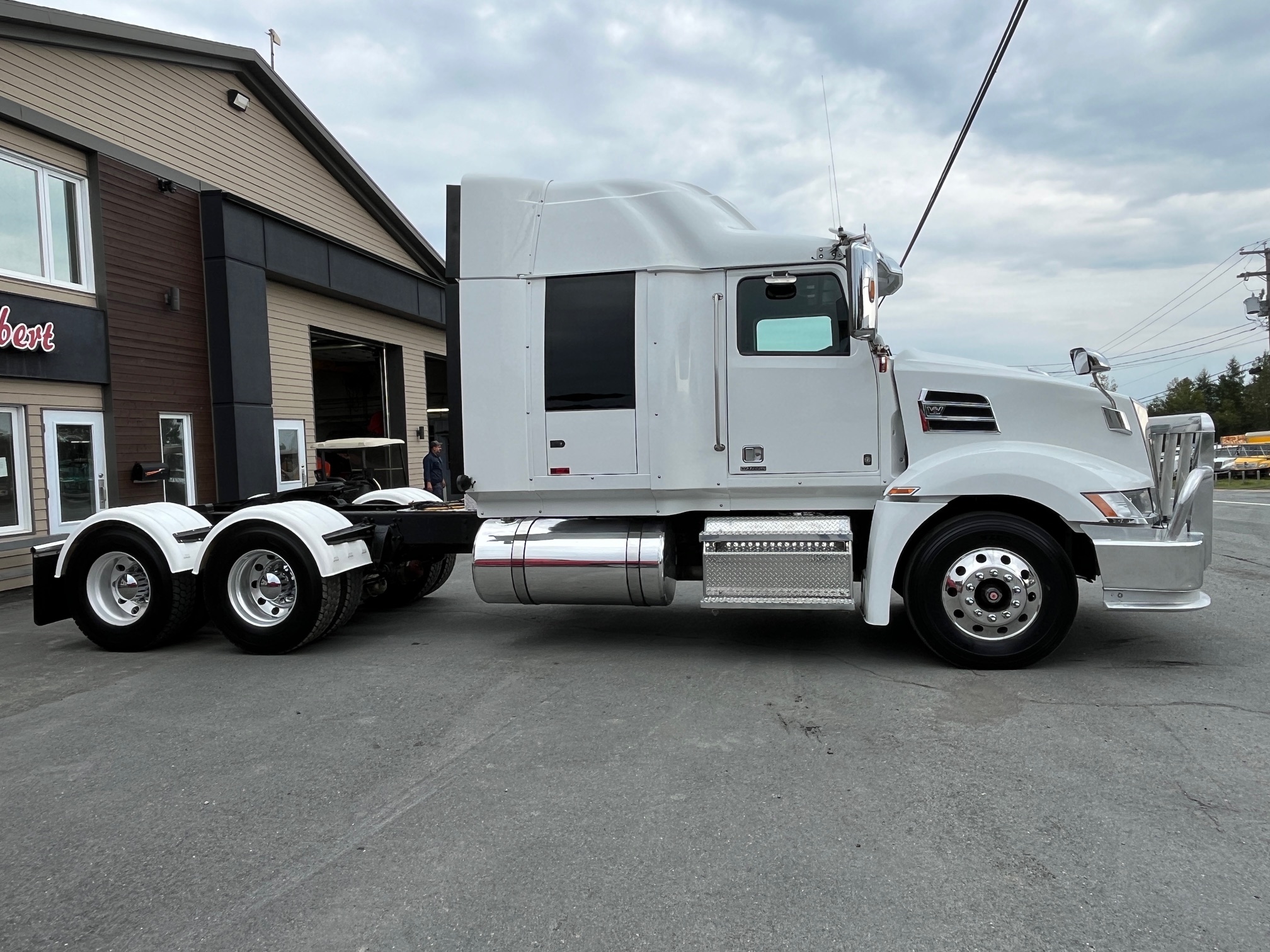 2020 - Western Star 5700XE - Camion Tracteur 04.JPG