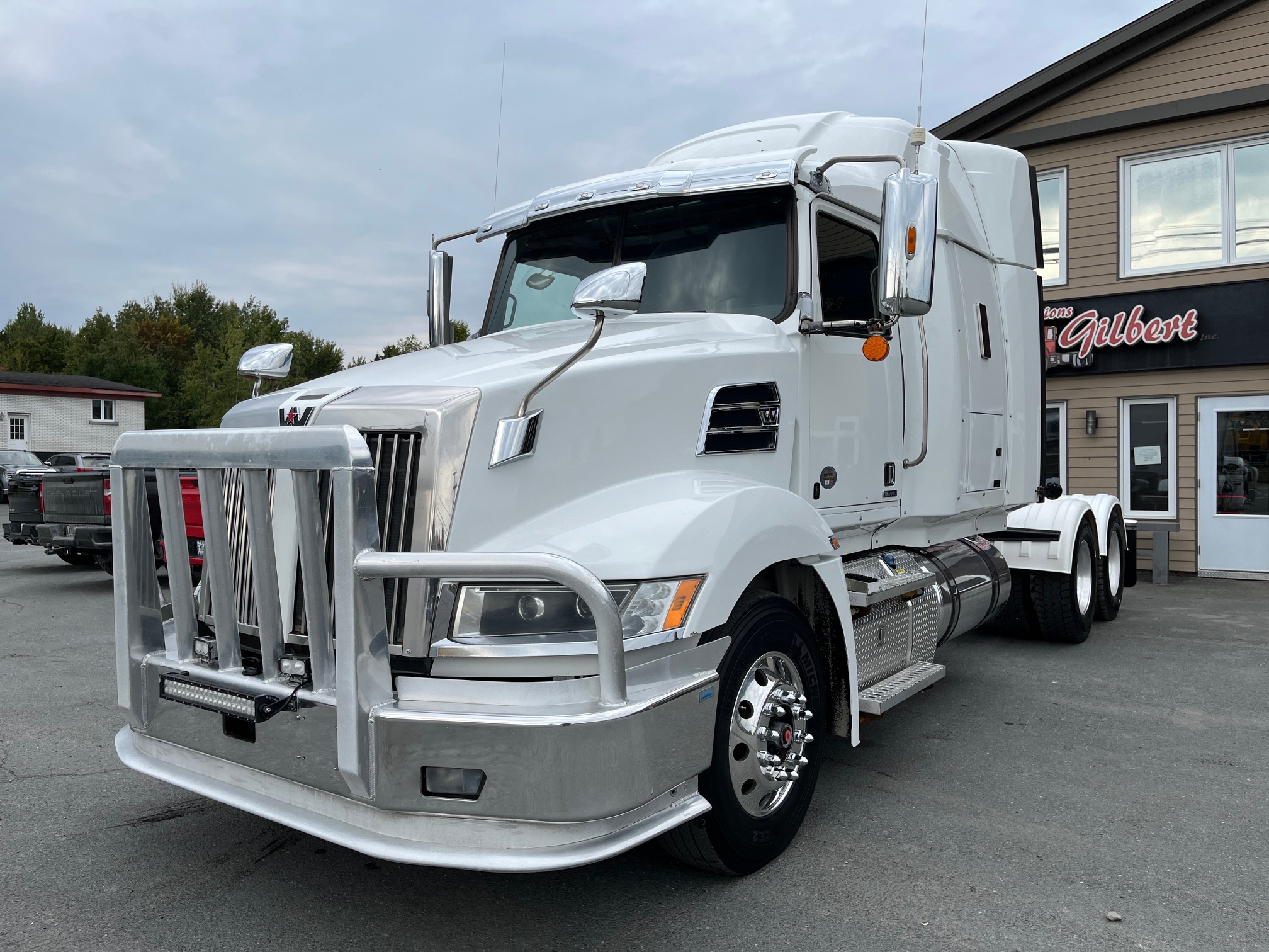 2020 - Western Star 5700XE - Camion Tracteur 01.JPG