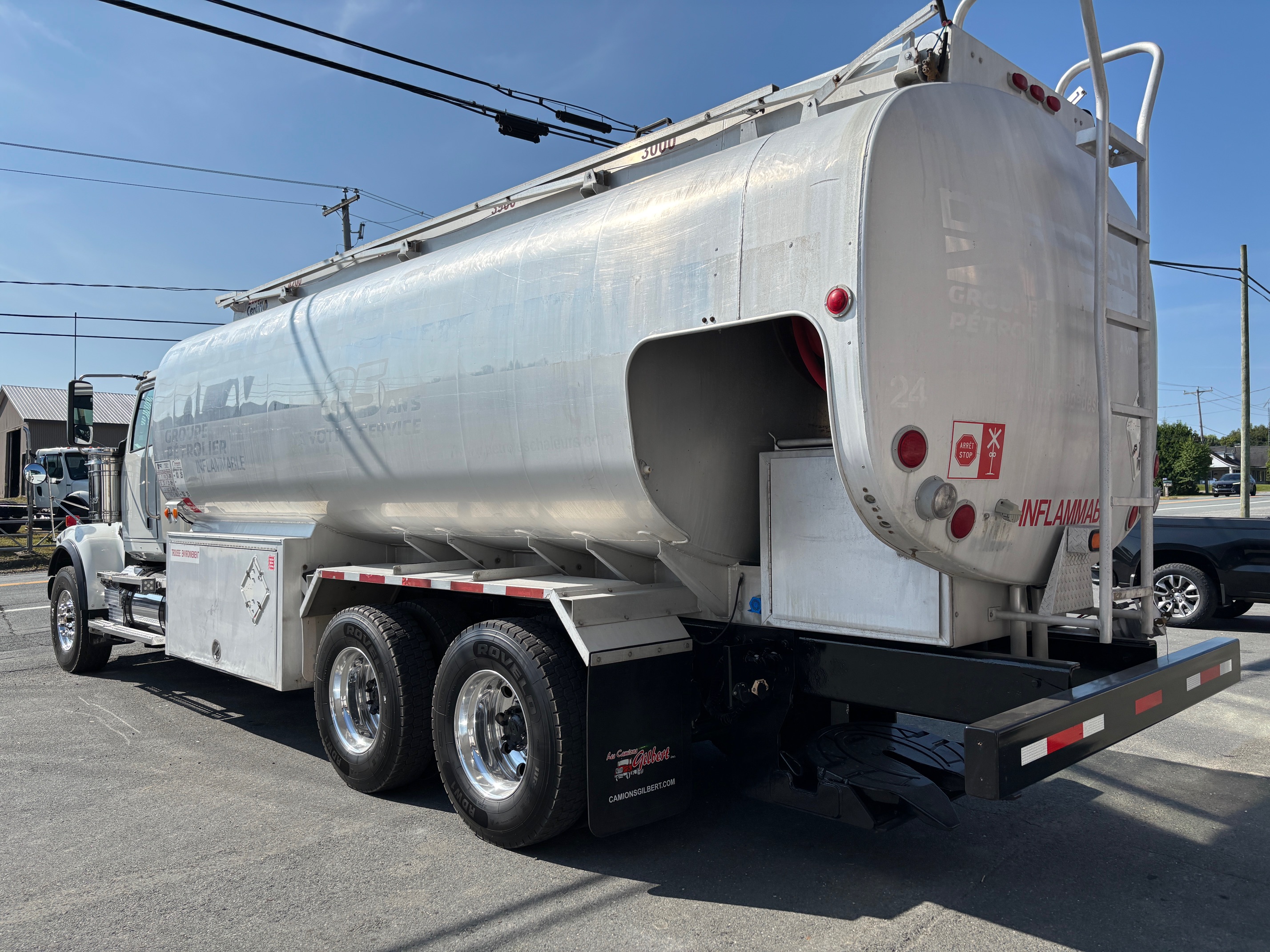 2018 - Western Star 4900FA - Camion Citerne 06.JPG