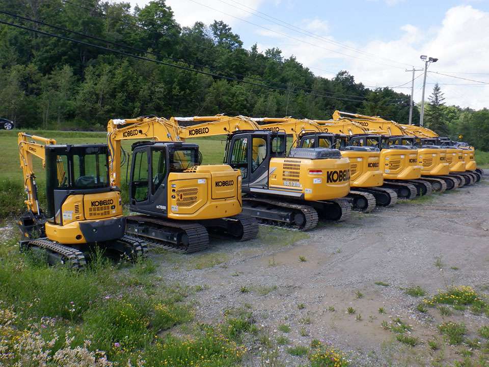 kobelco-neuves-2.jpg