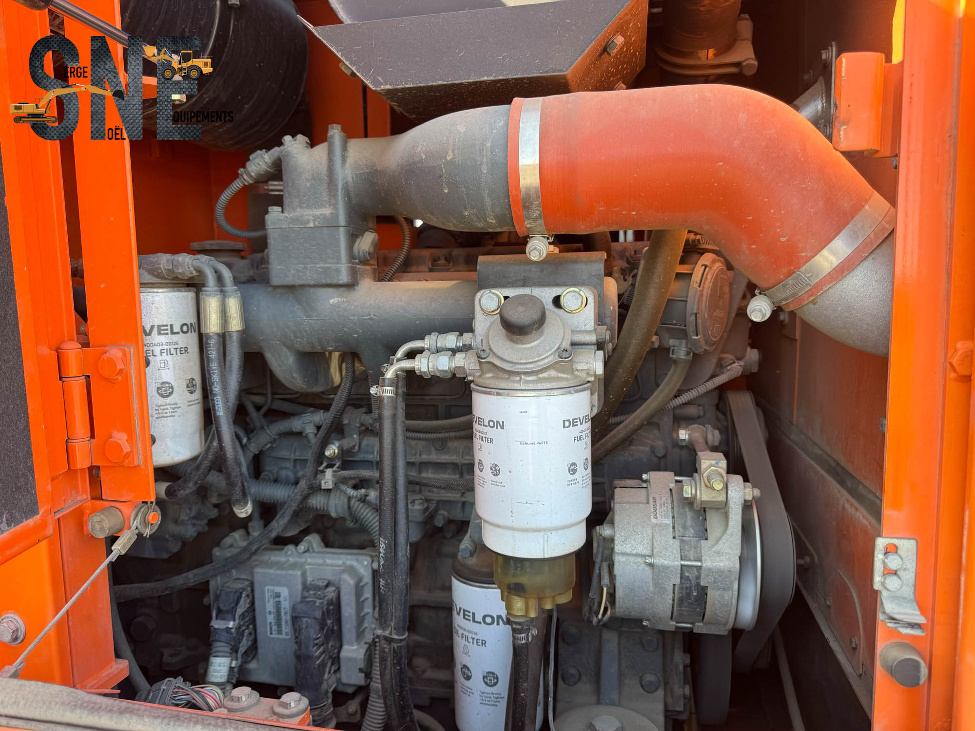 Doosan DL200_8411.jpg