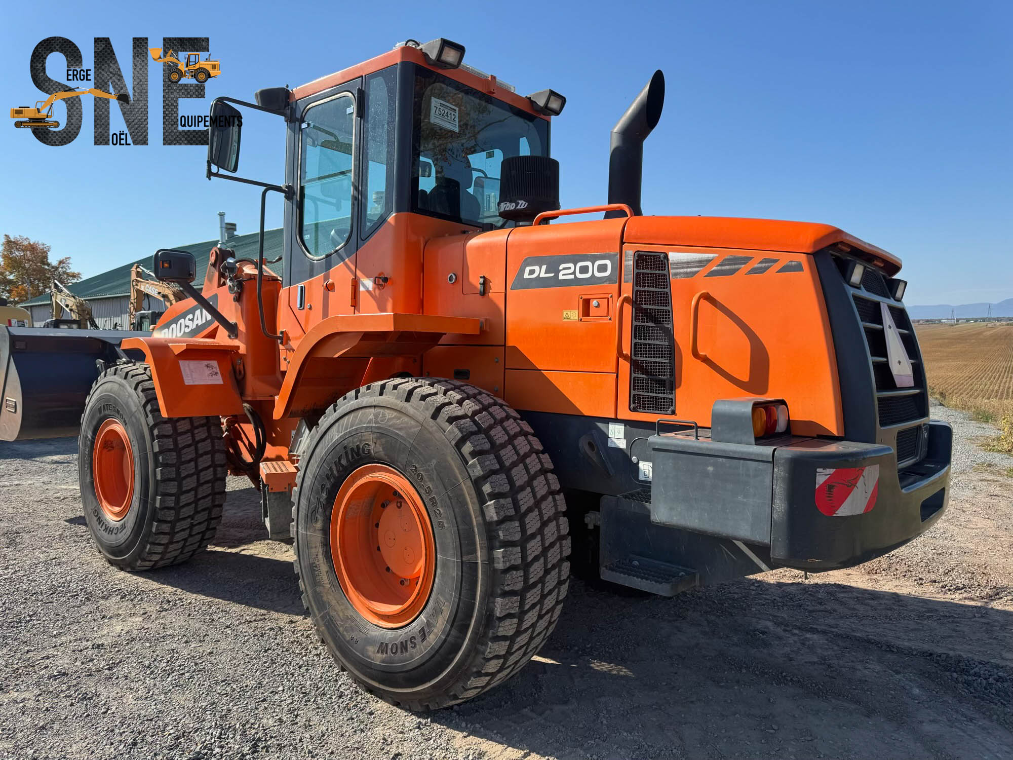 Doosan DL200_8410.jpg