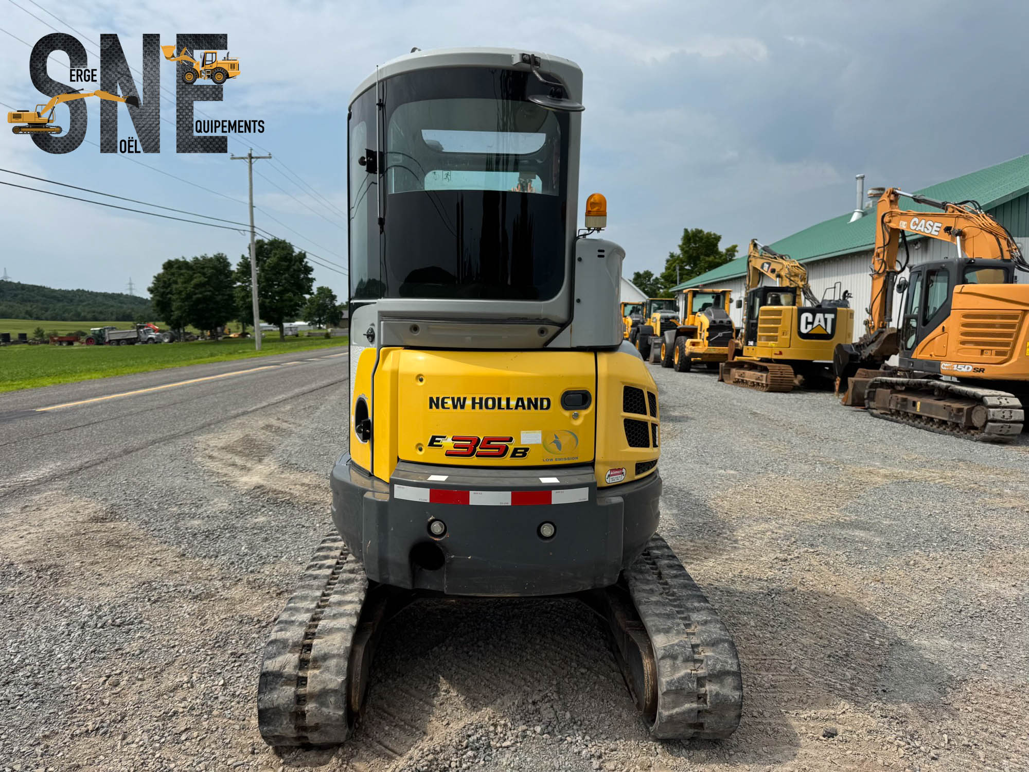 New Holland E35B_7291.jpg