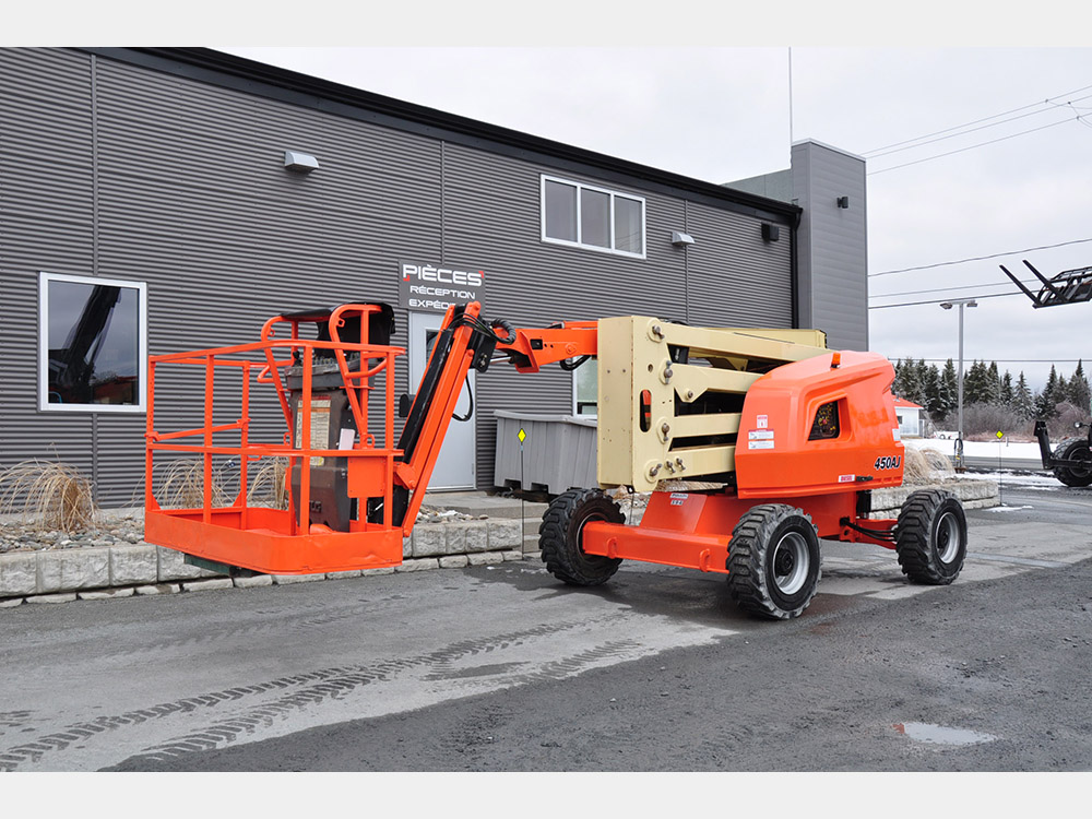 JLG 450AJ 2016.JPG