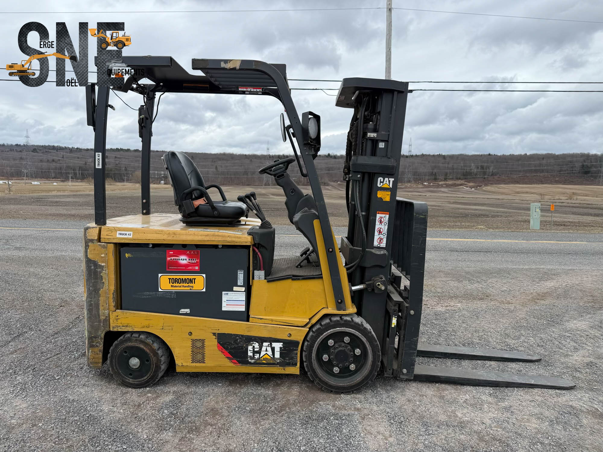 Caterpillar 2EC30N2_1262.jpg