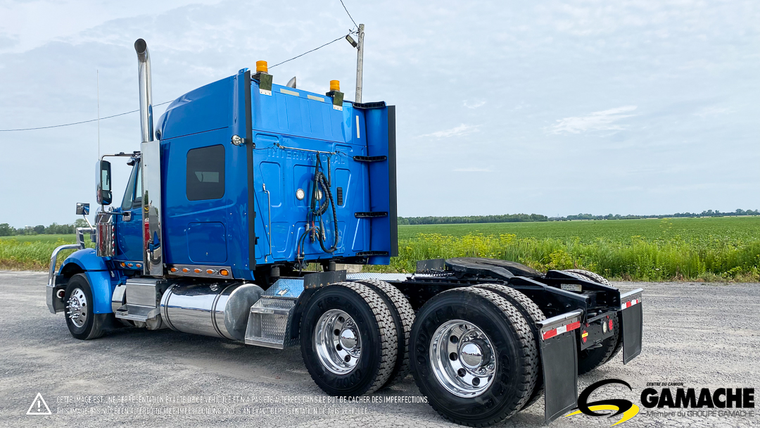 INTERNATIONAL LONESTAR HIGHWAY / SLEEPER TRUCK / TRACTOR