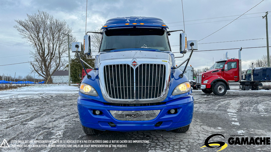 INTERNATIONAL PROSTAR HIGHWAY / SLEEPER TRUCK /  TRACTOR