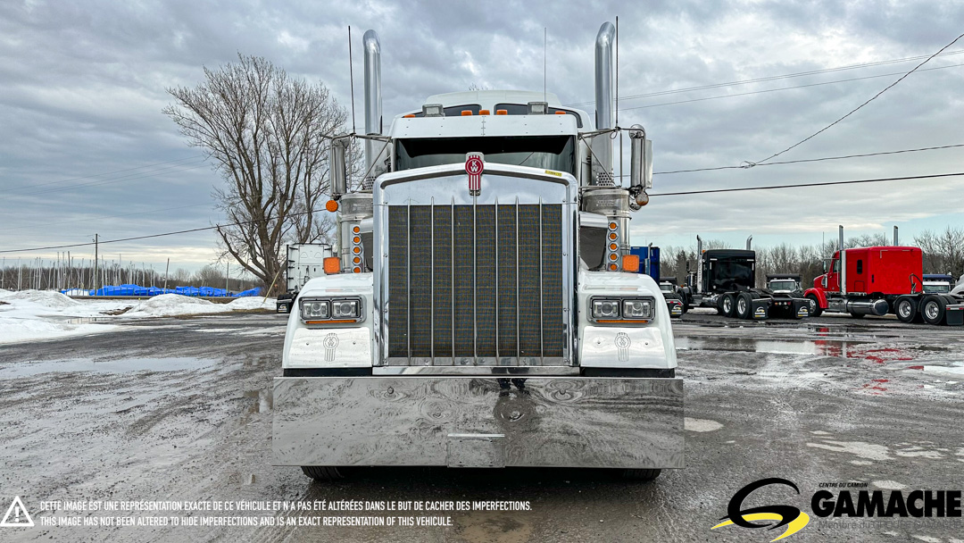 KENWORTH W900B HIGHWAY / SLEEPER TRUCK /  TRACTOR