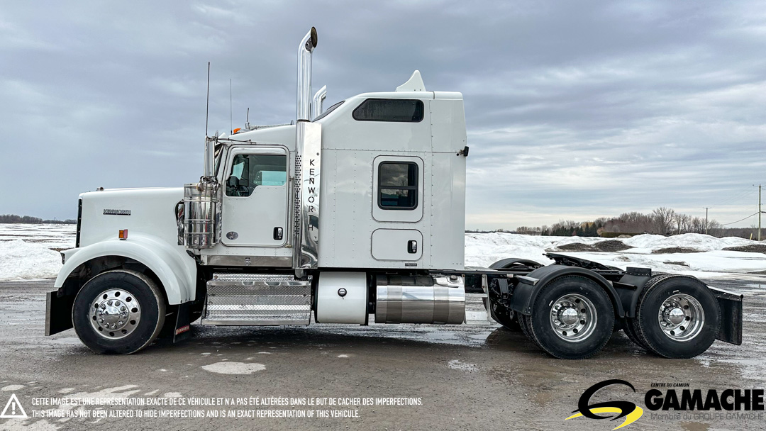 KENWORTH W900B HIGHWAY / SLEEPER TRUCK /  TRACTOR