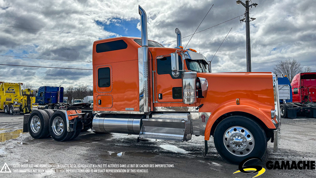 KENWORTH W900L HIGHWAY / SLEEPER TRUCK /  TRACTOR